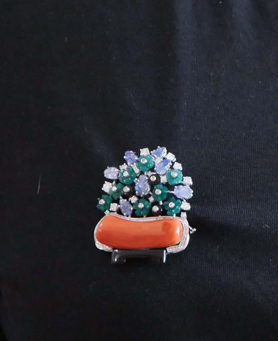 Coral, Diamonds, Sapphires, Onyx,  Agate, Platinum and 18 Kt White Gold Brooch. For Sale 1