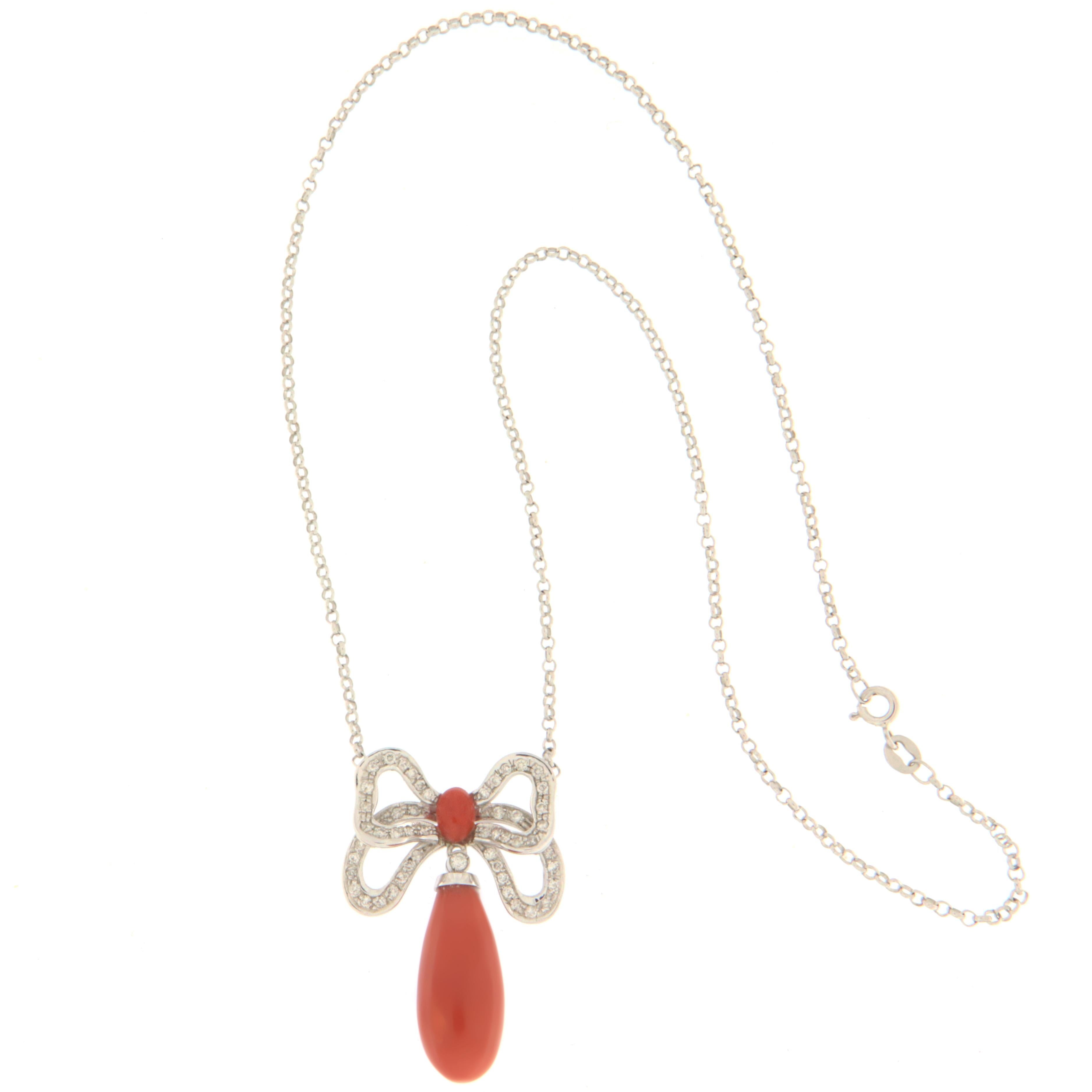 Coral Diamonds White Gold 18 Karat  Drop Necklace In New Condition For Sale In Marcianise, IT