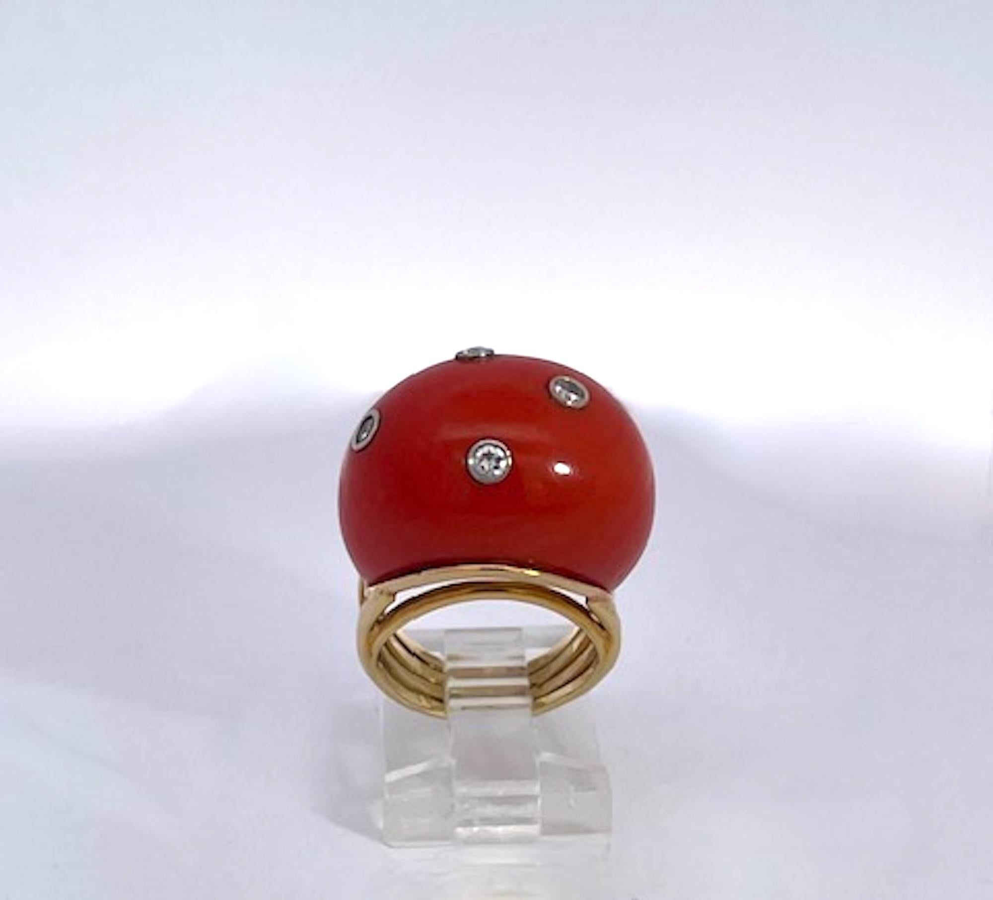 Anello a cupola di corallo con diamanti 14K in vendita 3
