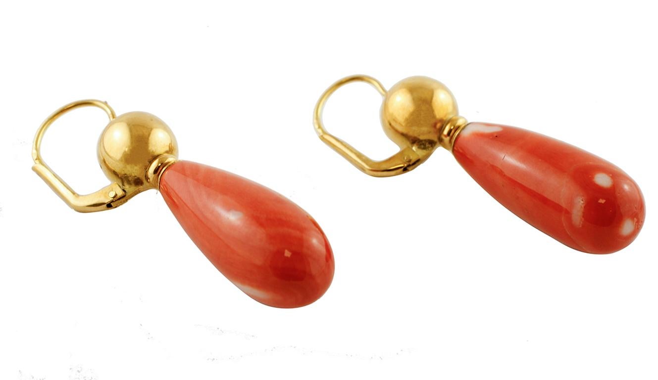 Mixed Cut Coral Drop, 18 Karat Yellow Gold Dangle Earrings