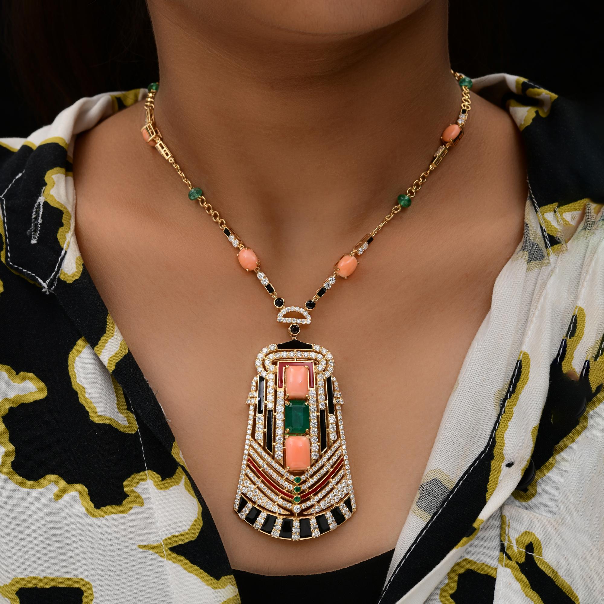 Coral Emerald Gemstone Pendant SI/H Round Diamond 18 Karat Yellow Gold Necklace For Sale 1