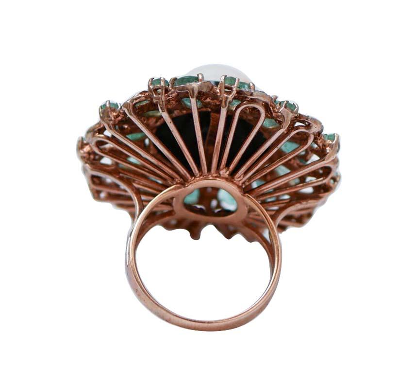 Rétro Anello in corallo, smeraldi, diamanti, onice, oro rosa e argento. in vendita