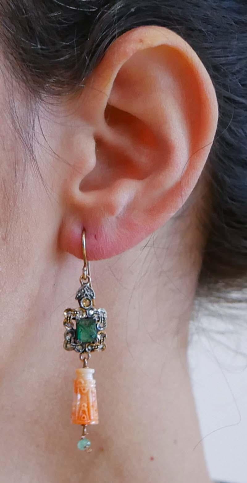 Coral, Emeralds, Diamonds, Rose Gold and Silver Earrings. In Good Condition For Sale In Marcianise, Marcianise (CE)
