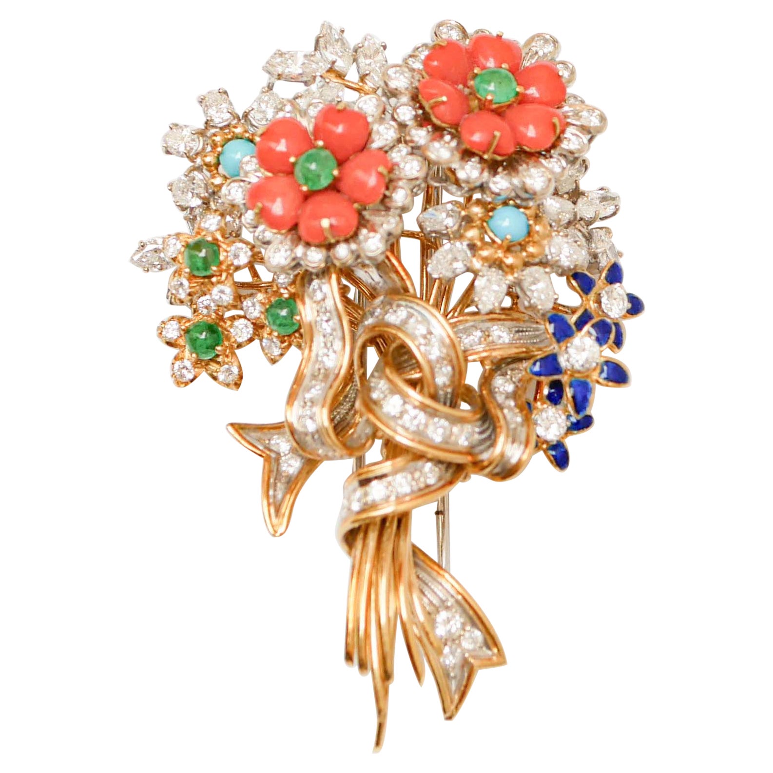 Corail, émeraudes, diamants, turquoise, émail, 18 carats  Broche en or et platine.