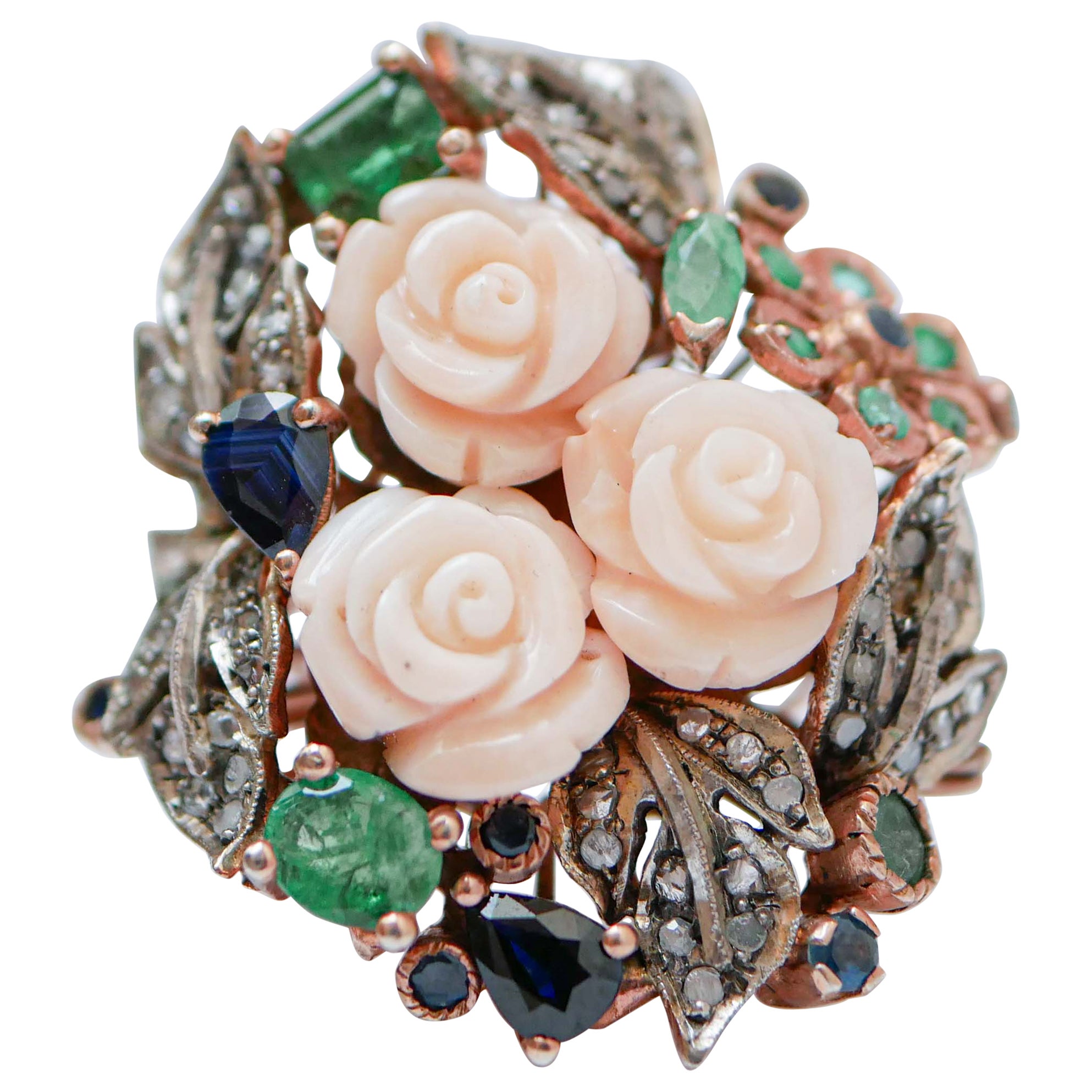 Koralle, Smaragde, Saphire, Diamanten, Rose Gold und Silber Retrò Ring.
