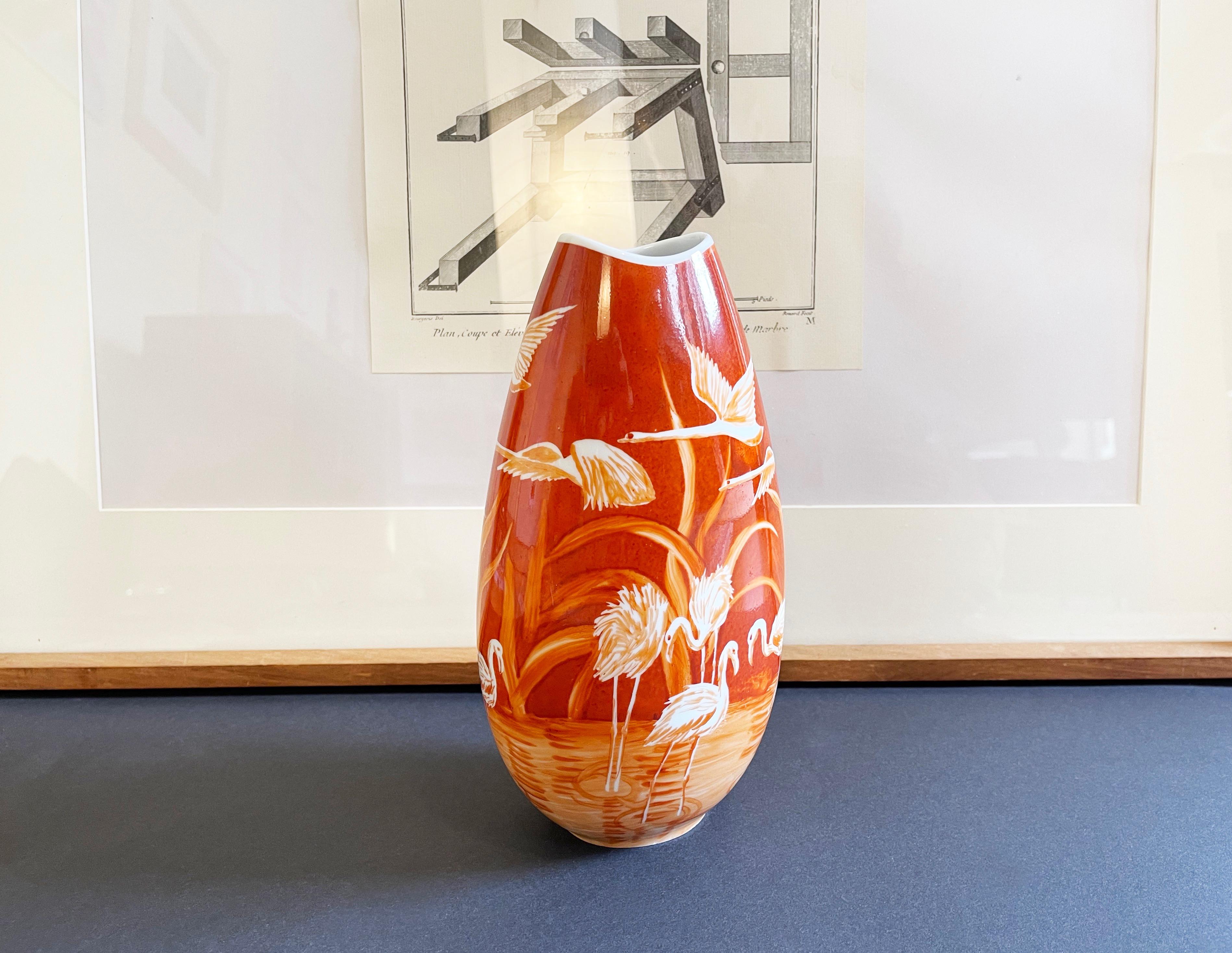 Vaso di fenicotteri e cigni in corallo di Thomas Rosenthal, dipinto a mano, 1963, Thomas Germany in vendita 1