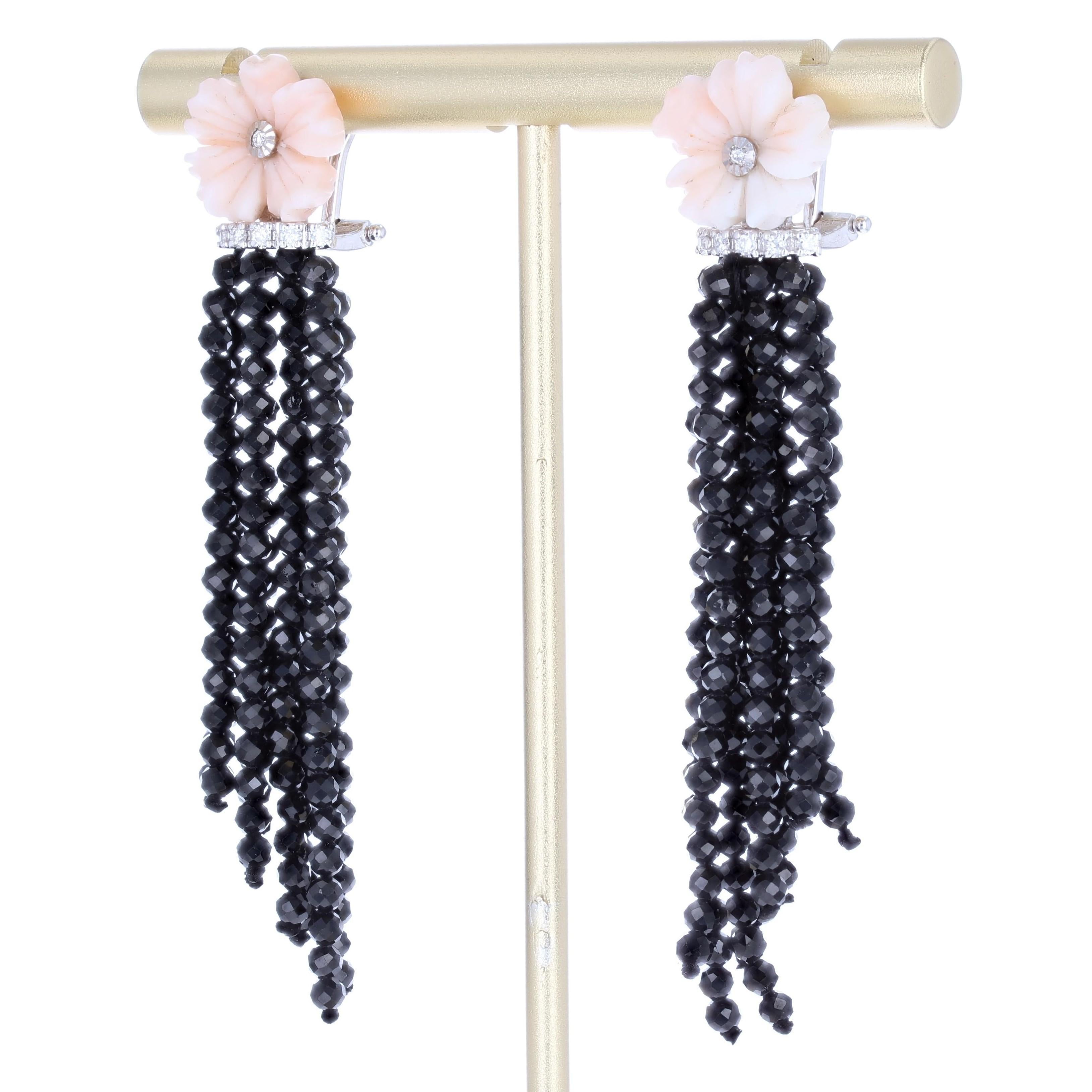 Pendientes Colgantes Flor Coral Diamantes Espinela Negra Oro Blanco 18 k Corte brillante en venta