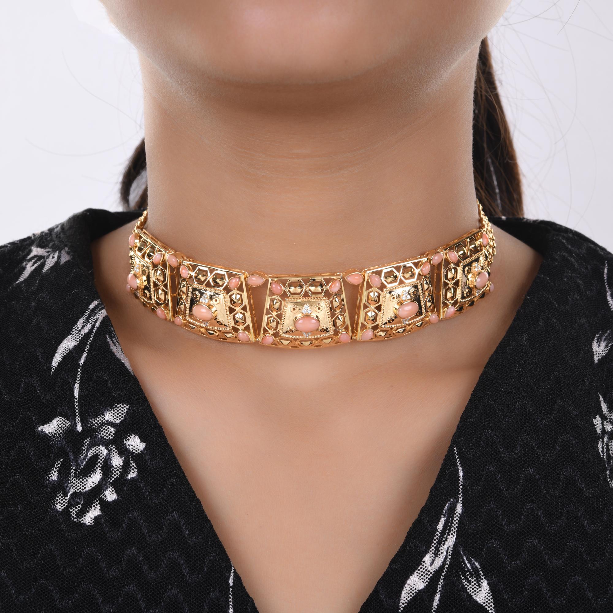 Oval Cut Coral Gemstone Choker Necklace Diamond 18 Karat Yellow Gold Handmade Jewelry For Sale