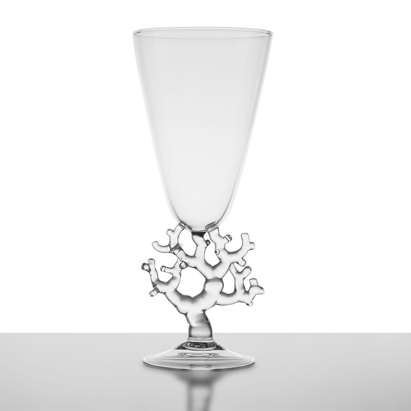 Italiano Vaso decorativo in vetro corallo di Simone Crestani in vendita