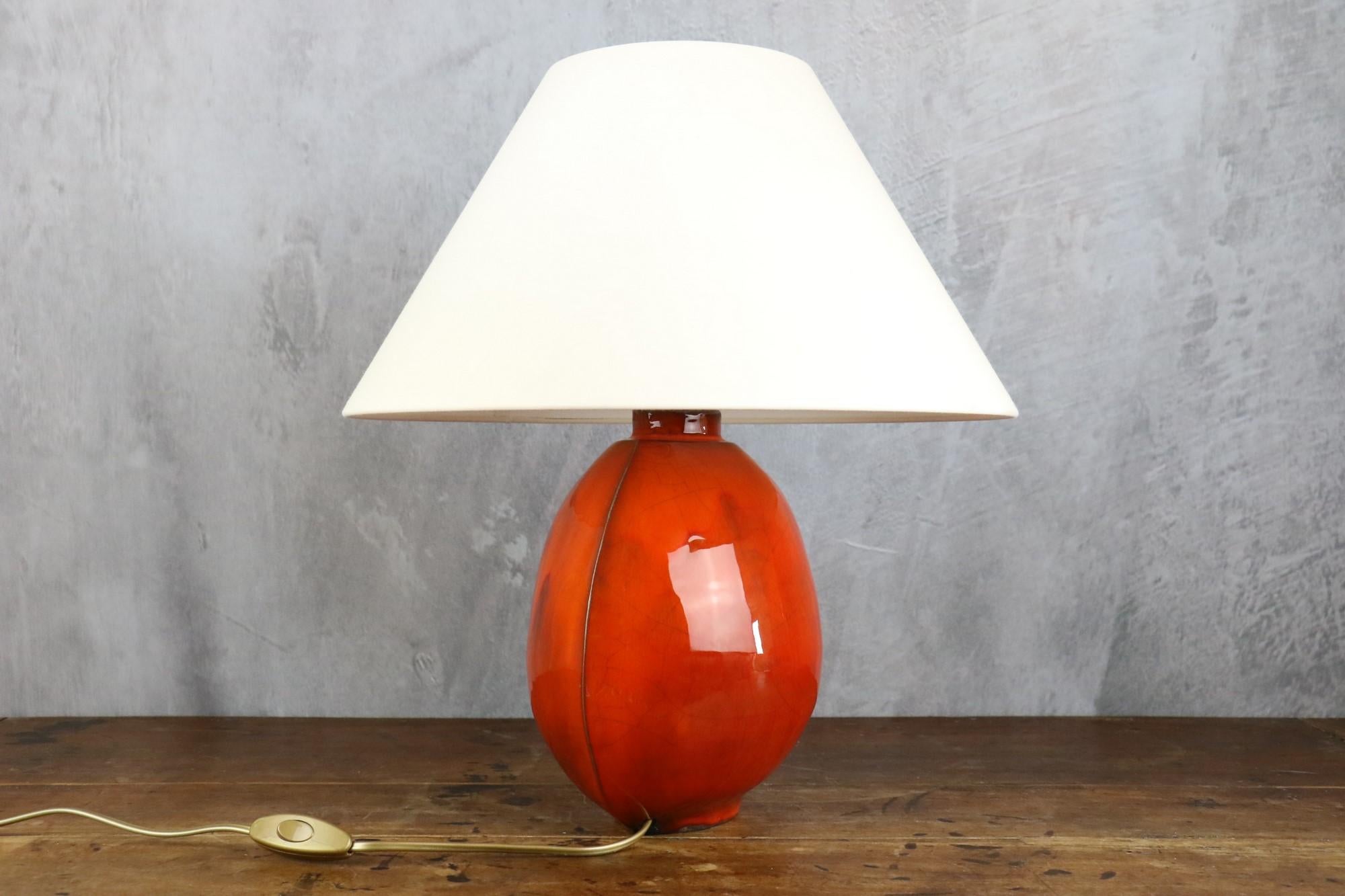 European Coral-glazed ceramic lamp in the Ruelland style, 1960, France For Sale