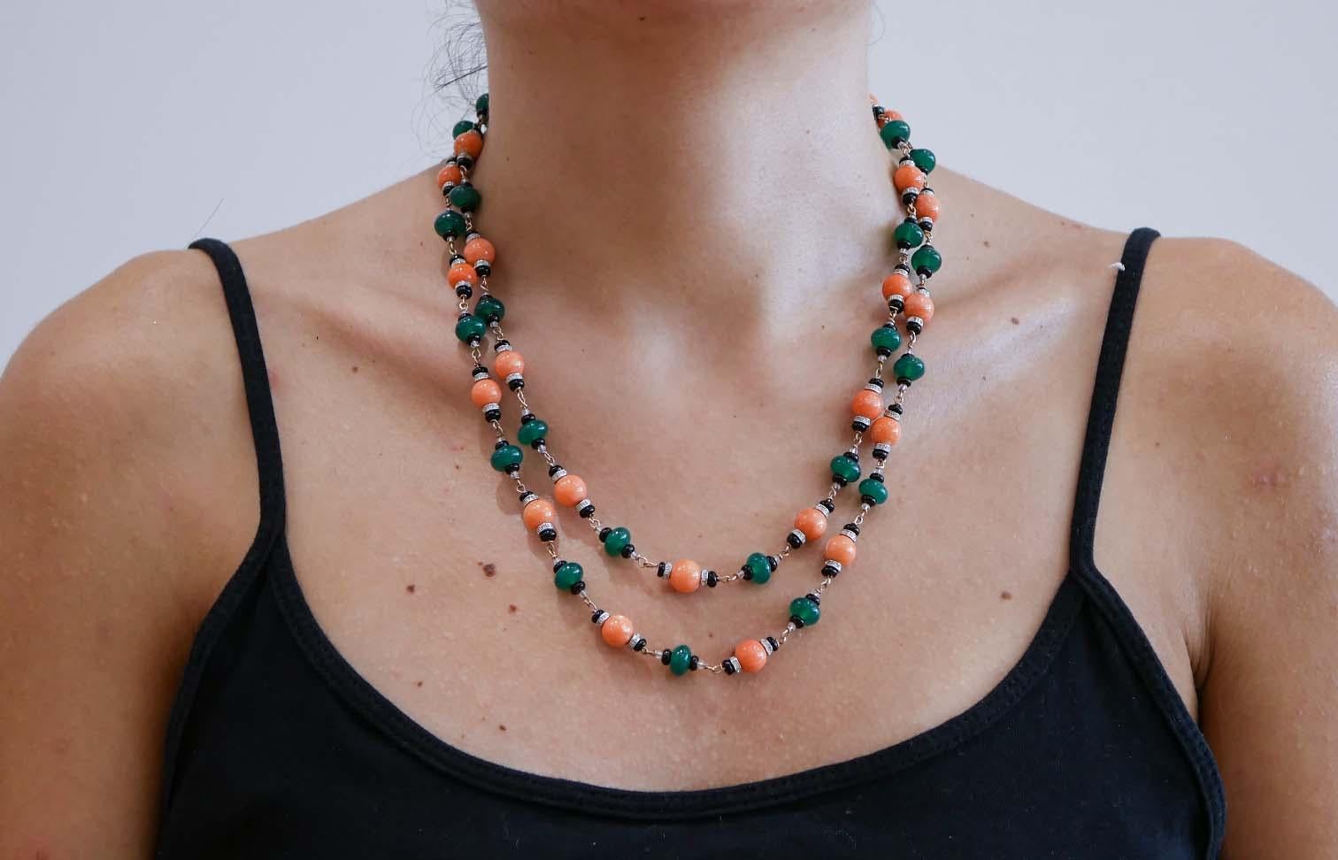 Koralle, Grüner Achat, Bergkristall, Onyx, Diamanten, Rose Gold Halskette. im Zustand „Gut“ im Angebot in Marcianise, Marcianise (CE)