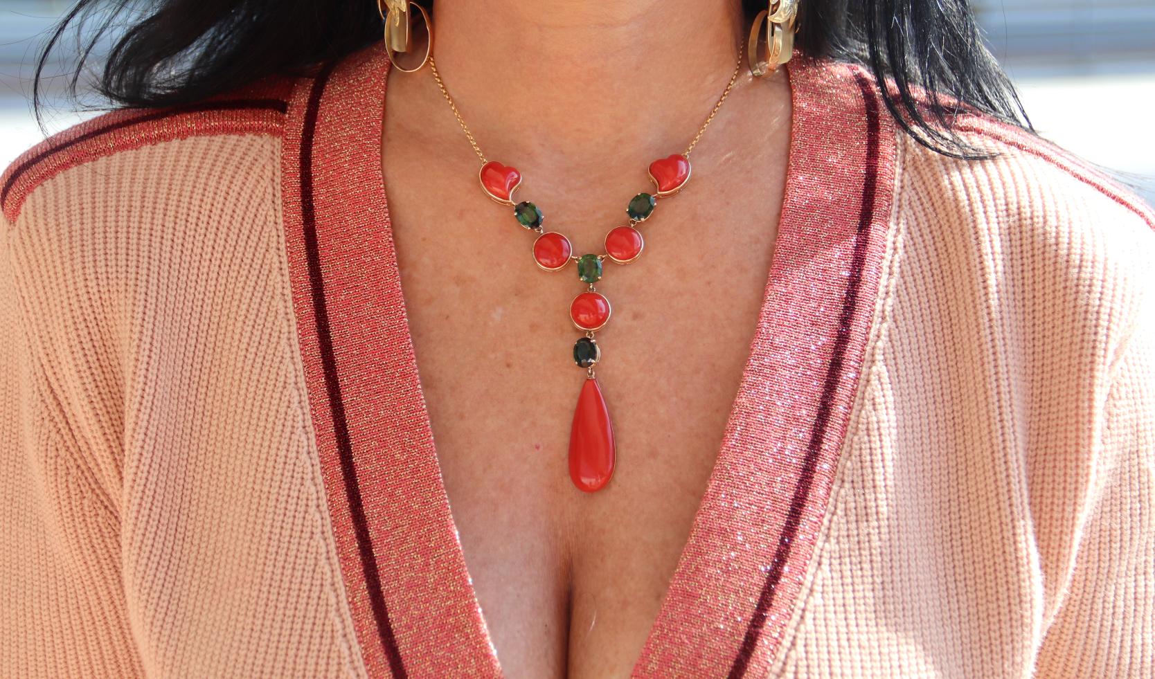 Coral Green Tourmaline Yellow Gold 18 Karat Drop Necklace For Sale 4