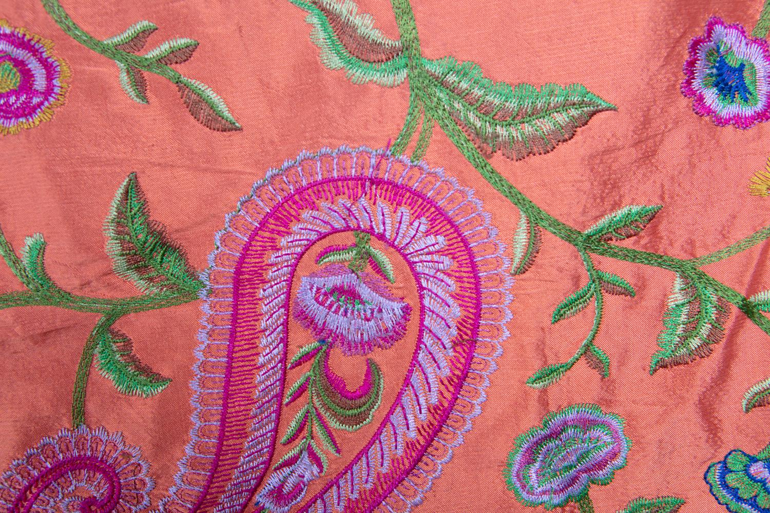 Coral Gujarati Fine Satin Weave, Brilliant Embroidered Paisley Silk, Ari Work In Excellent Condition For Sale In Asheville, NC