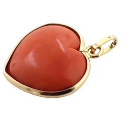 Vintage Coral Heart, 18K Yellow Gold Pendant