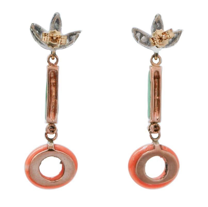 Rétro Orecchini pendenti in corallo, giada, diamanti, oro rosa e argento. in vendita