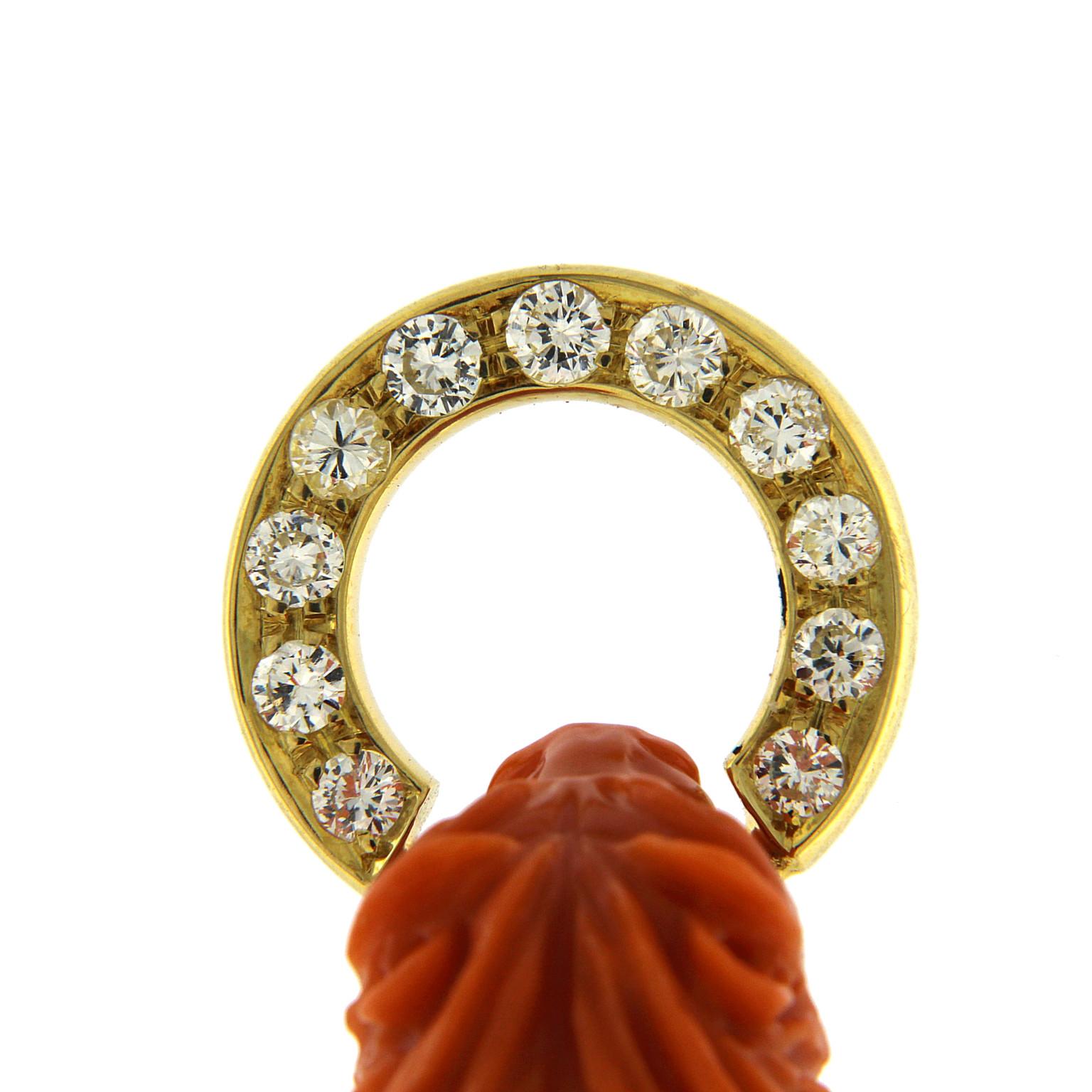 Coral Lion on 18 Karat Earrings with Diamonds In New Condition In Milano, Lombardia