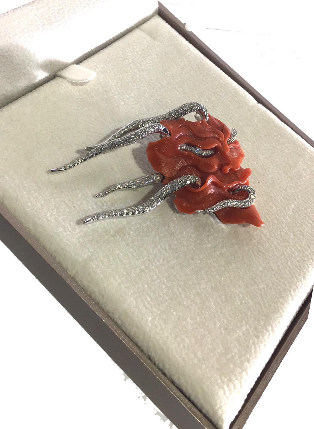 Coral Mask Brooch with White Diamond in White 18 Karat Gold For Sale 2