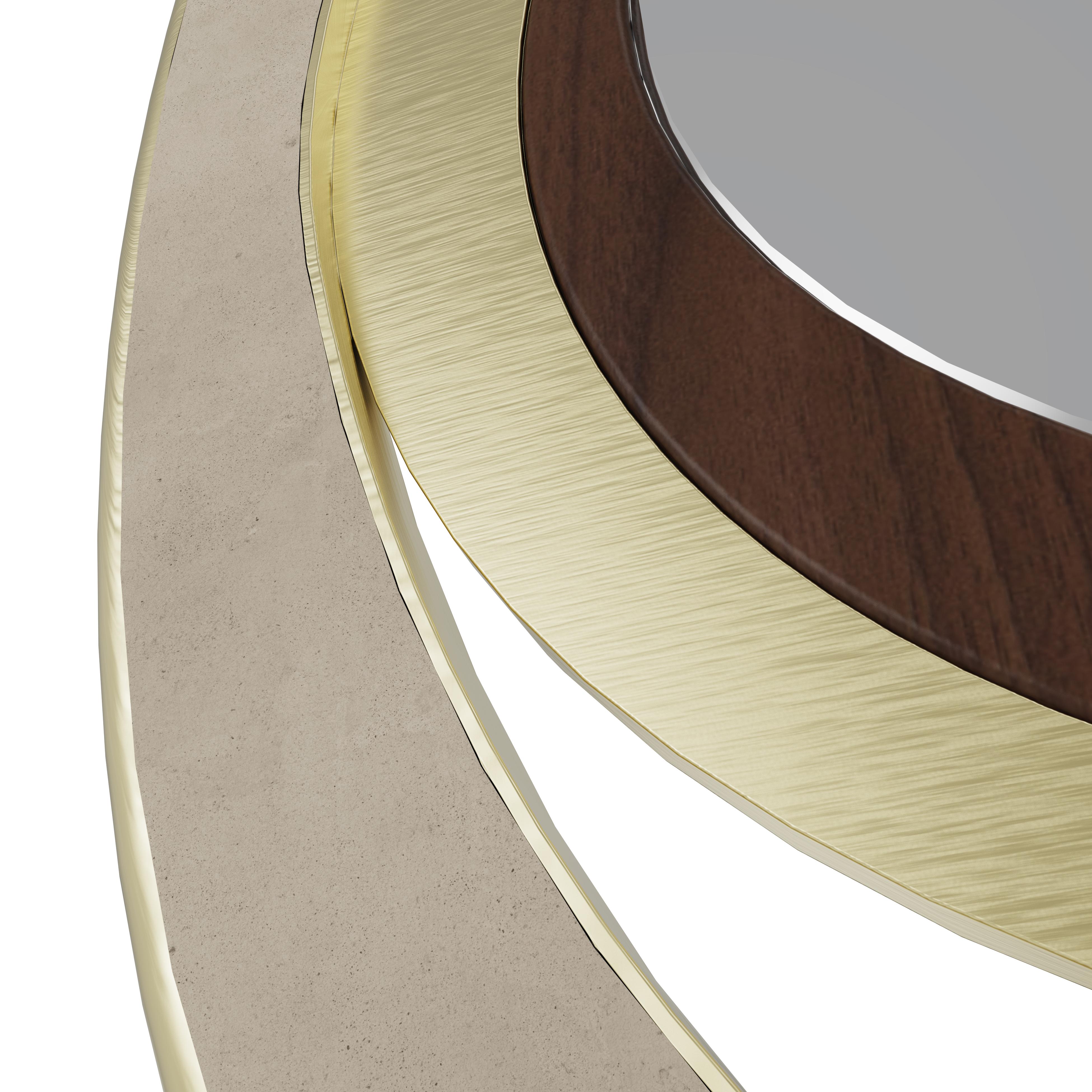 Portugais Coral Mirror by Nolita Harbour: Glass Mirror set in Brass-Plaster coral Frame en vente