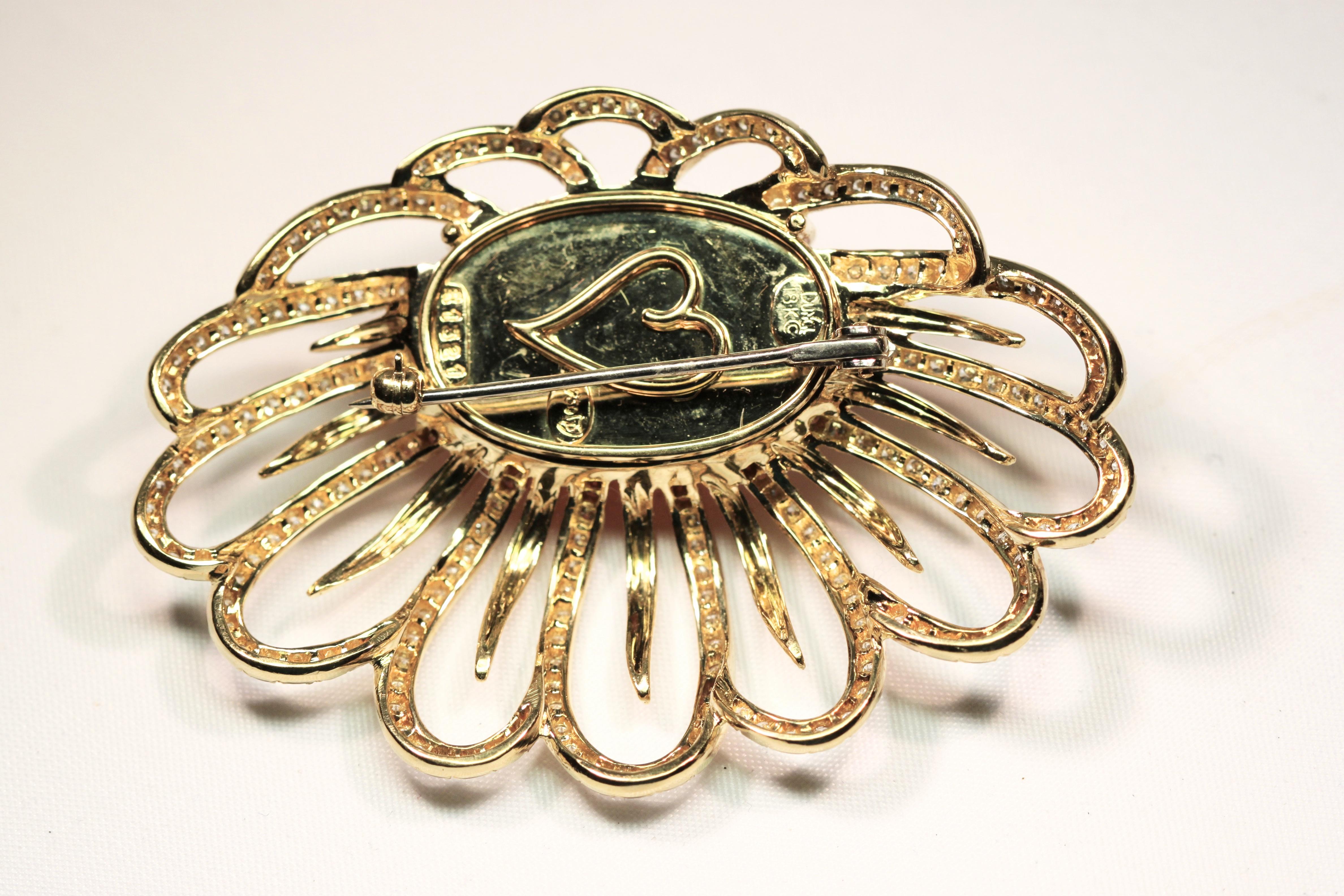 Henry Dunay Diamond Yellow Gold Floral Brooch In Excellent Condition For Sale In Melbourne, FL