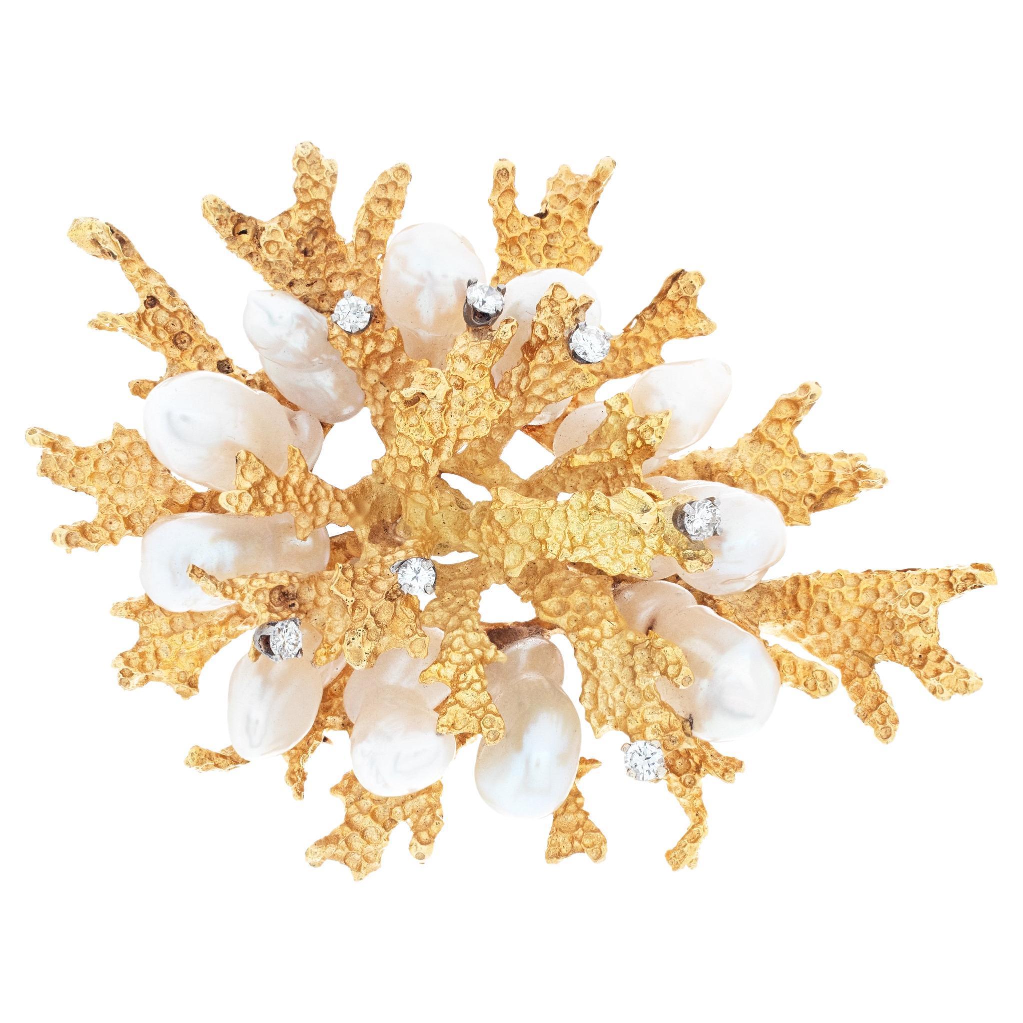 Coral Motif Diamond and Pearl Brooch in 18k Yellow Gold, 1.00 Carat in Diamonds