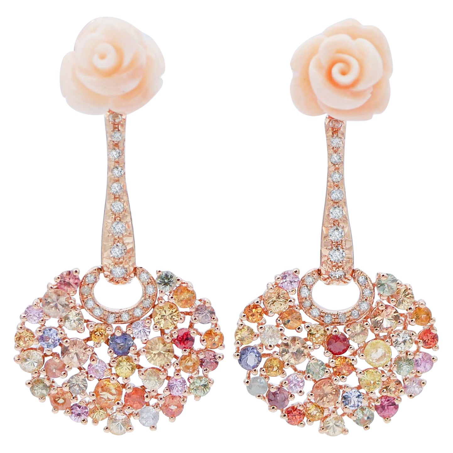 Corallo, zaffiri multicolore, diamanti, orecchini pendenti in oro rosa 14 carati