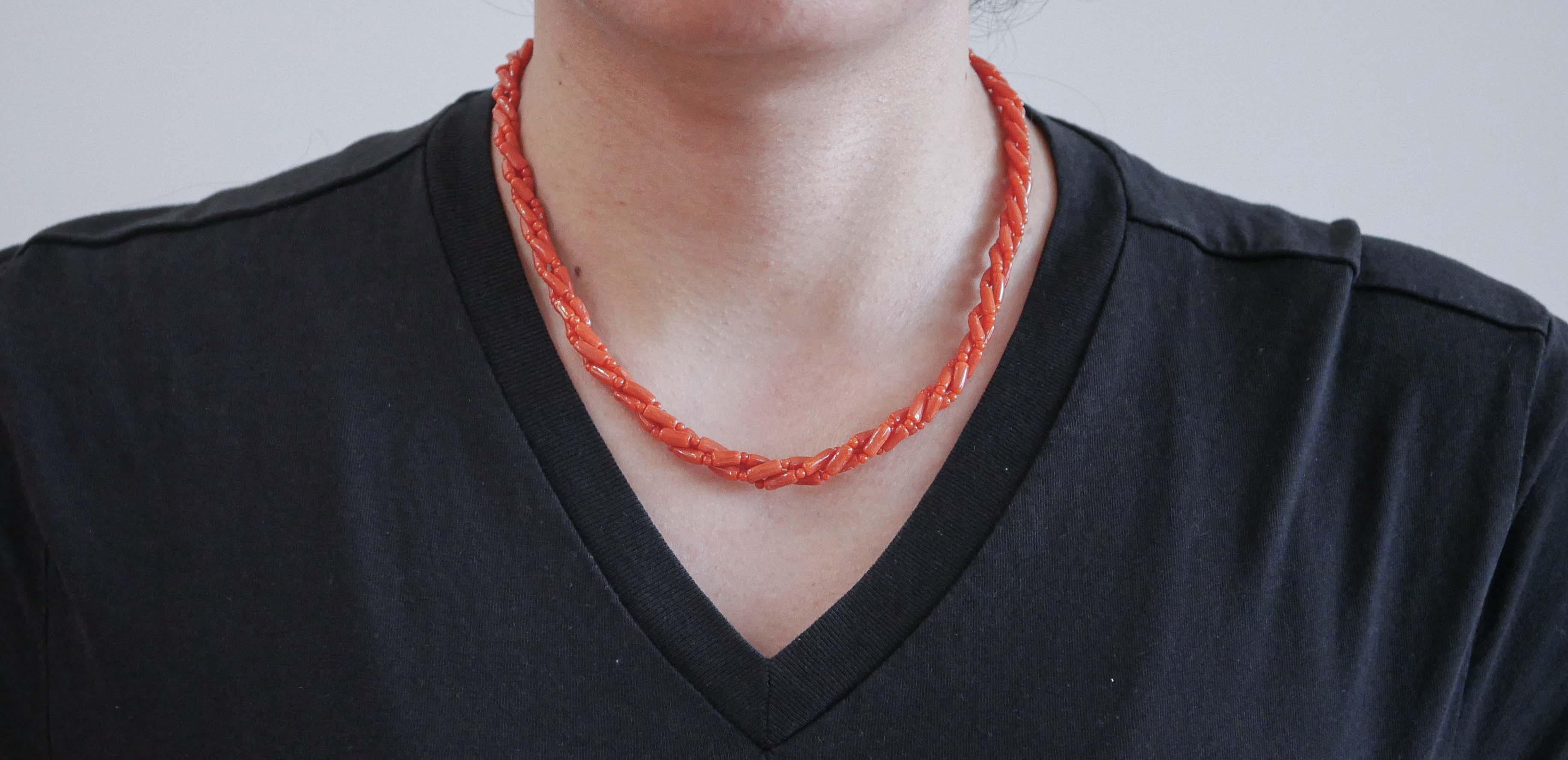 Mixed Cut Coral Necklace. For Sale