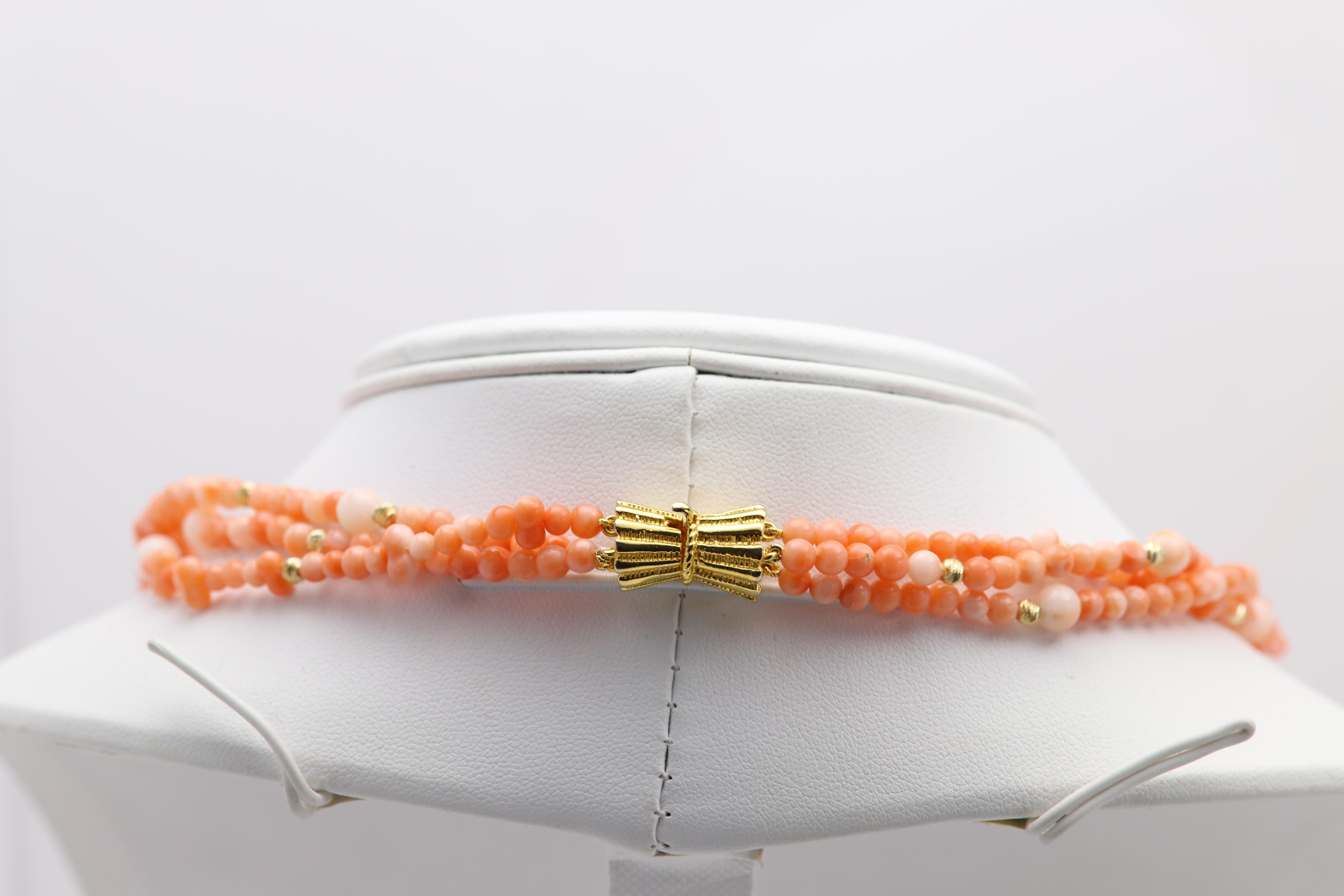 Korallenkette mit 14k Gold Perlen Natürliche Perle rote Korallen Damen im Angebot