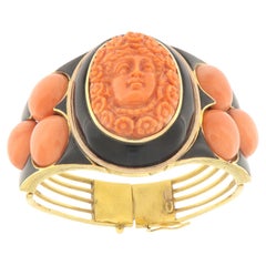 Vintage Coral Onyx 9 Karat Yellow Gold Bangle Bracelet