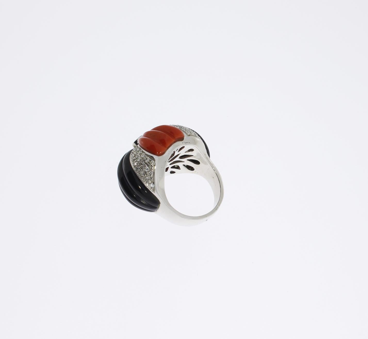 Round Cut Coral Onyx Diamond Dome Ring For Sale