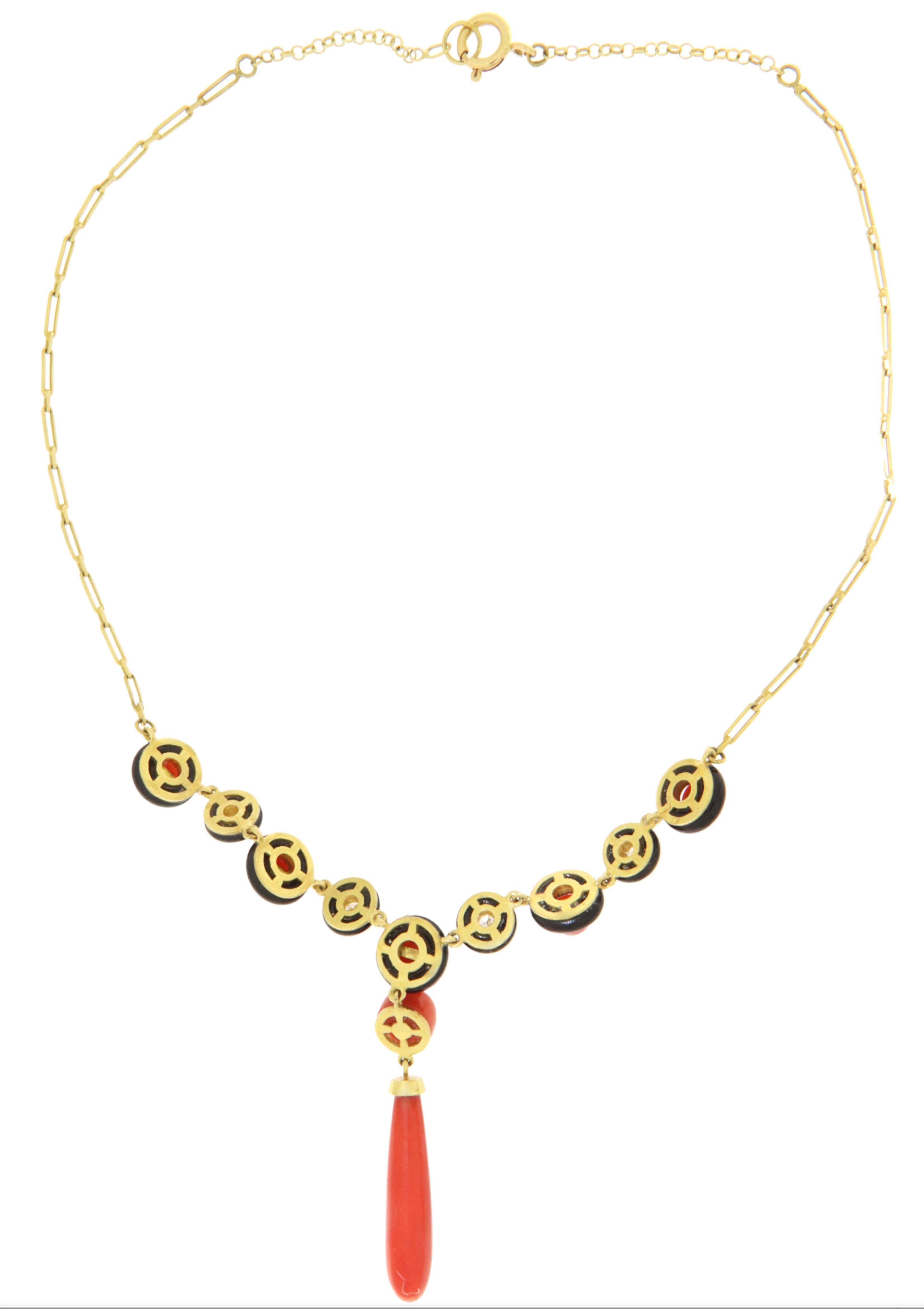 Brilliant Cut Coral Onyx Diamonds 18 Karat Yellow Gold Pendant Necklace For Sale