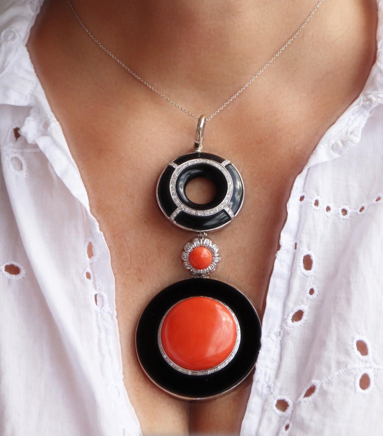 Pendentif Croix En Or Blanc 18kt Avec Diamants, Onyx Et Corail - Fabriqué En Italie
