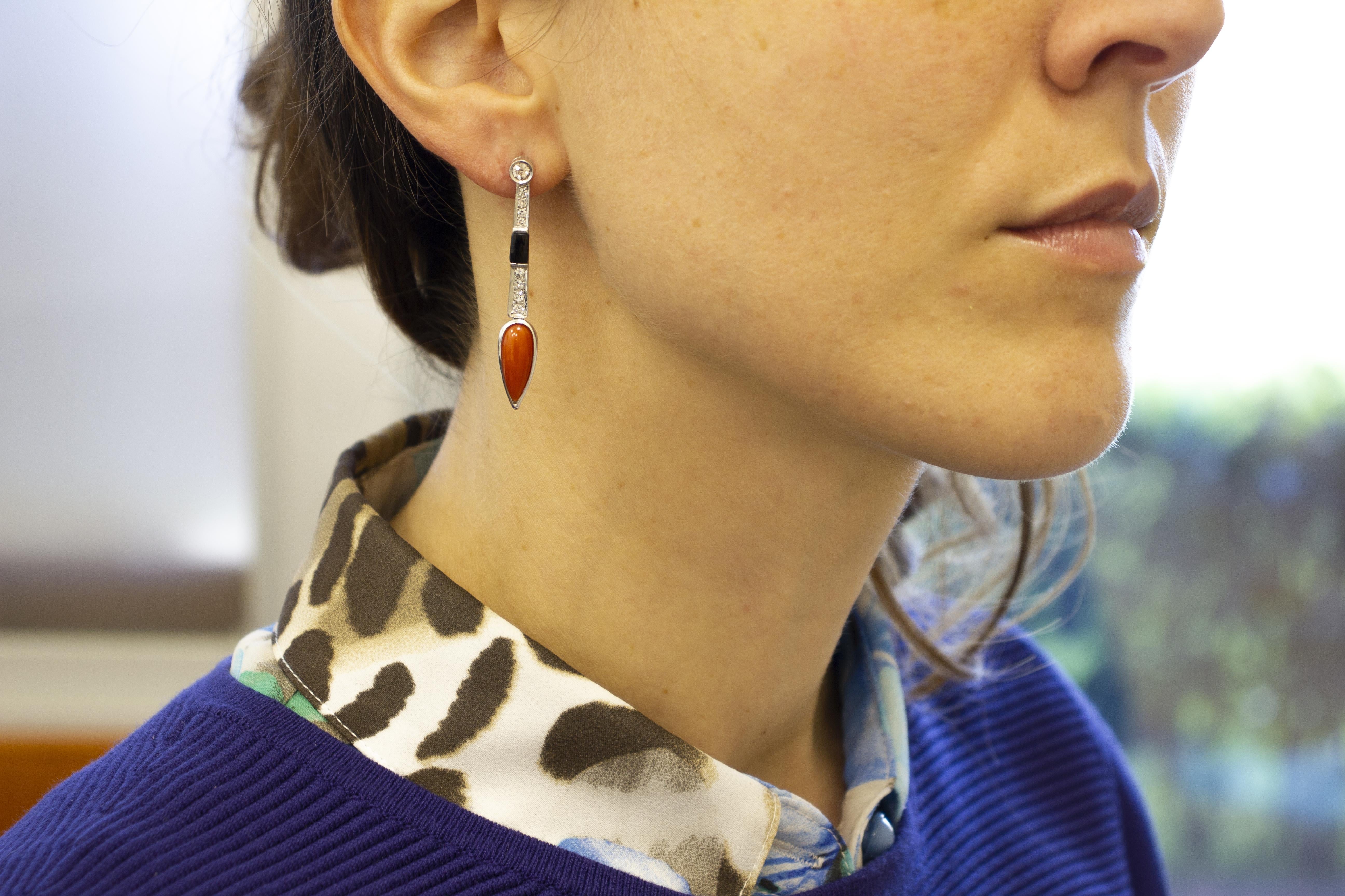 Coral, Onyx, Diamonds Platinum Drop Earrings In Good Condition For Sale In Marcianise, Marcianise (CE)