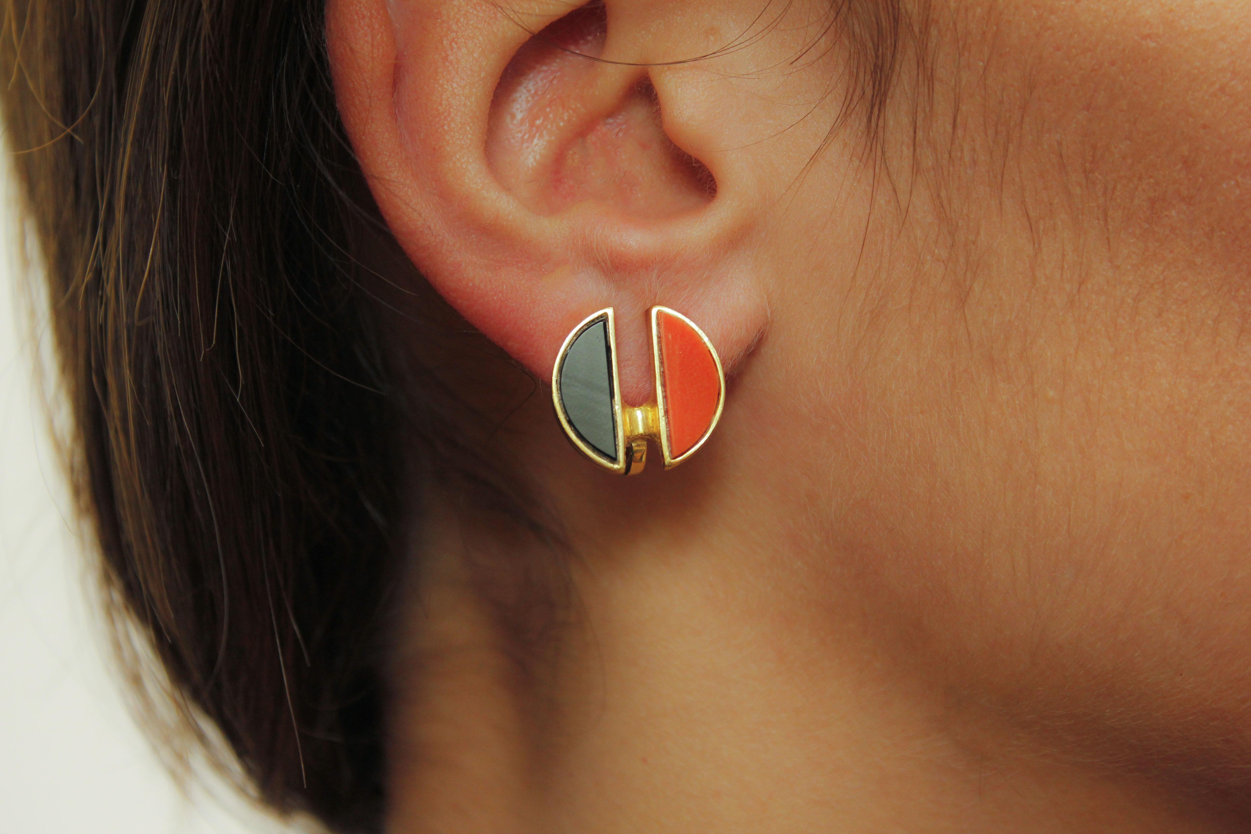 Half Onyx Button and Half Red Coral Buttons, Rose Gold Clip-on/Stud Earrings For Sale 3