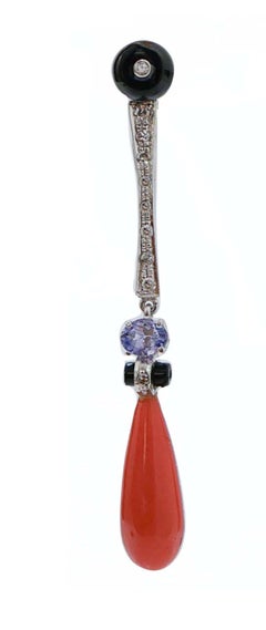 Corallo, onice, tanzanite, diamanti, platino Orecchini.