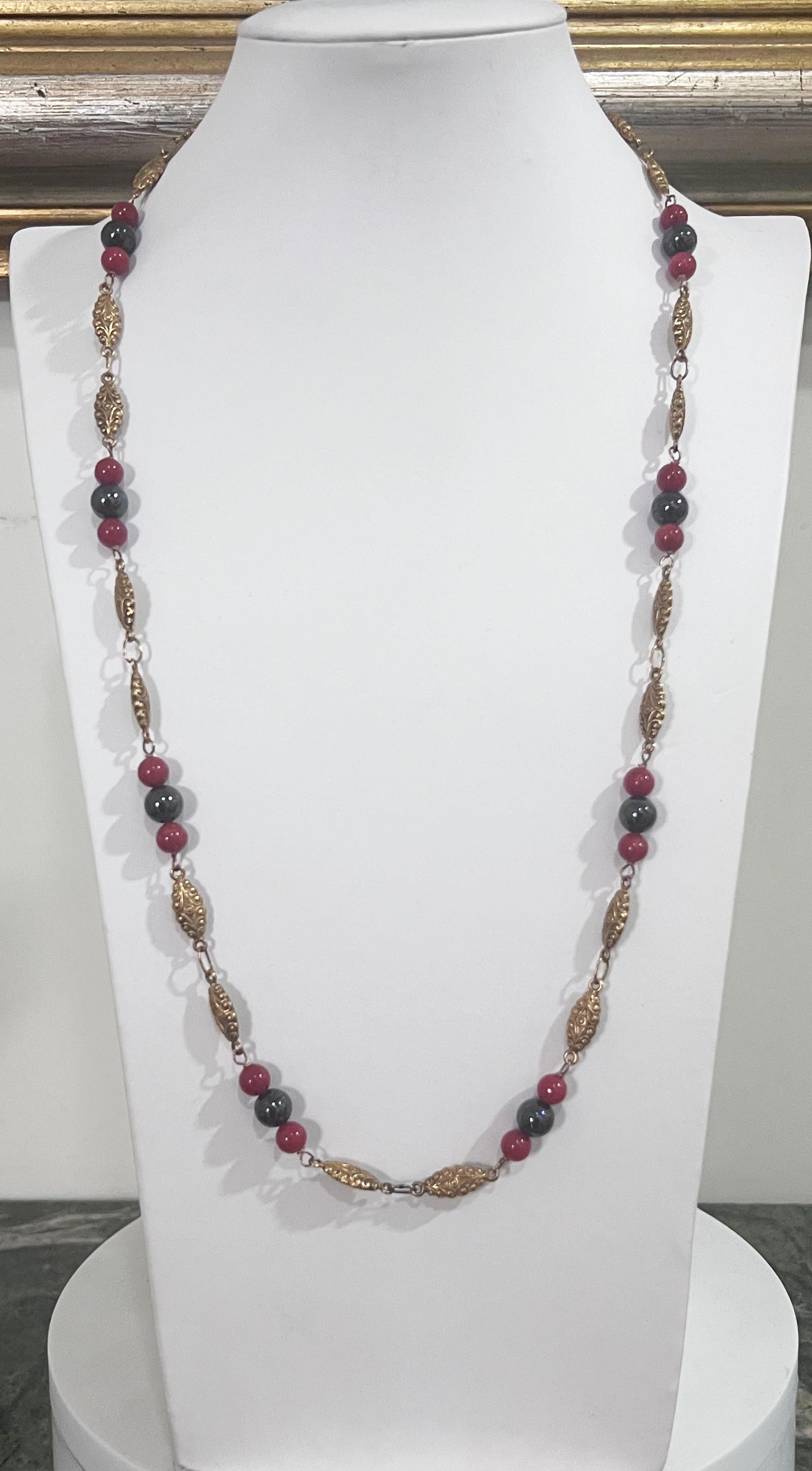 Women's Coral Opals 14 Karat Yellow Gold Beaded Necklace For Sale