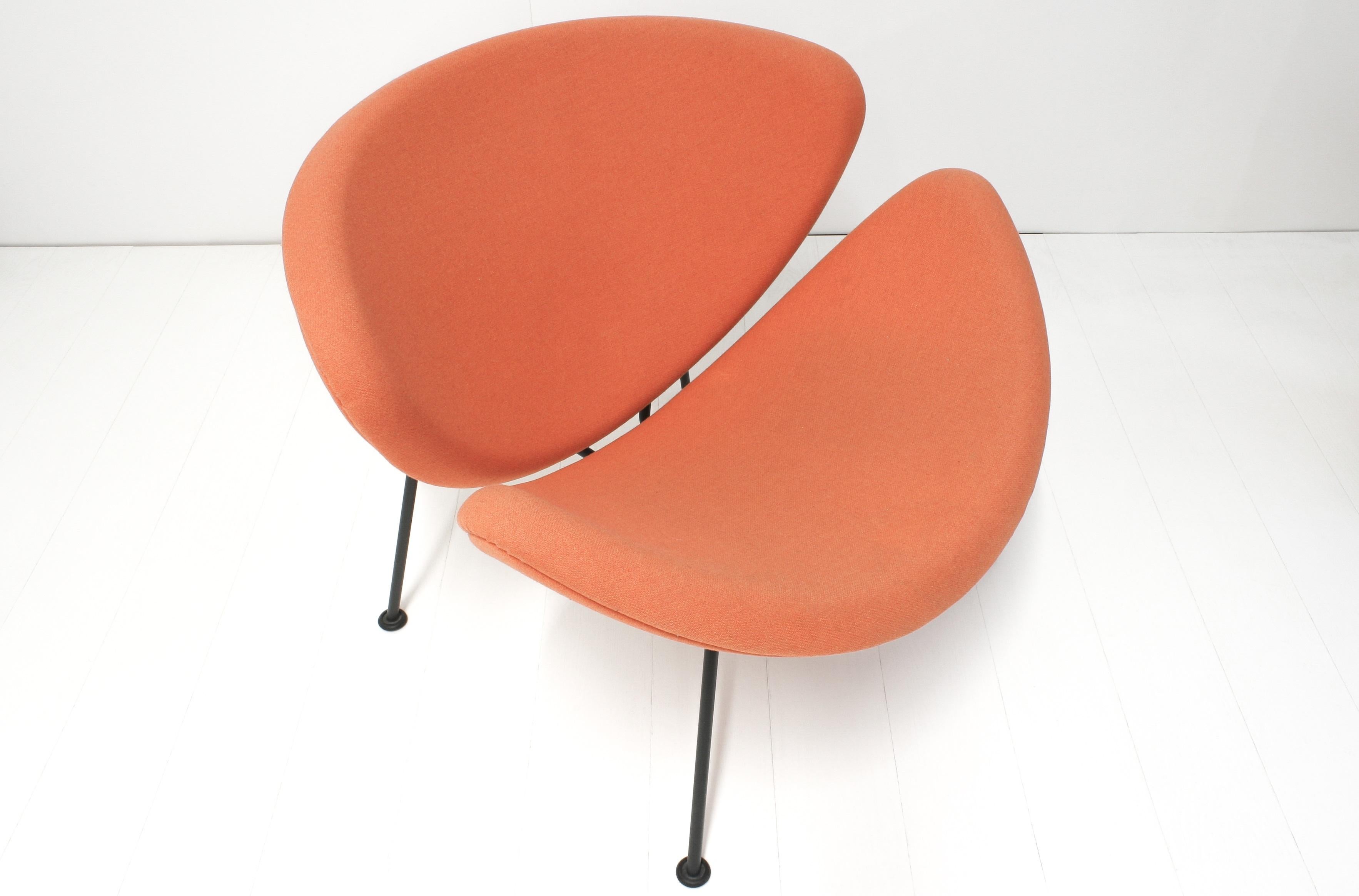 Space Age Coral Orange Slice Lounge Chairs by Pierre Paulin for Artifort, Set of 2 For Sale