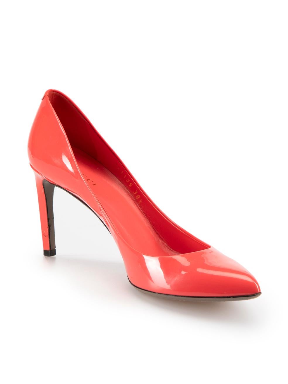 CONDITION is Good. Minor wear to pumps is evident. Light wear to inner and outer soles and small indents to back of heels on this used Gucci designer resale item.



Details


Coral

Patent leather

Slip-on pumps

Point-toe

High-heeled



 

Made