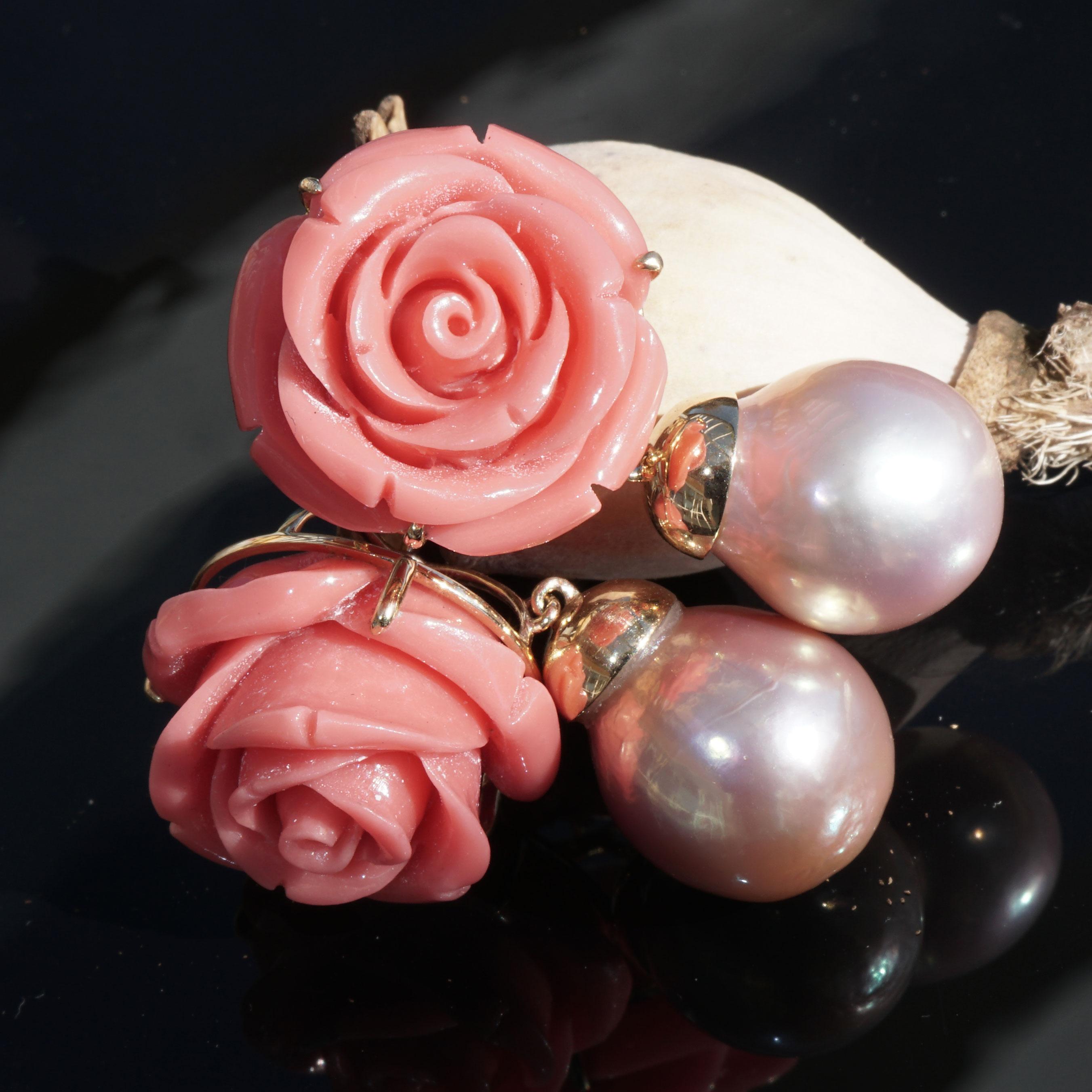 Koralle Perlen Ohrringe geblümt Barock 53 ct und XXL Größe 37 x 21  mm so dekorativ für Damen oder Herren im Angebot