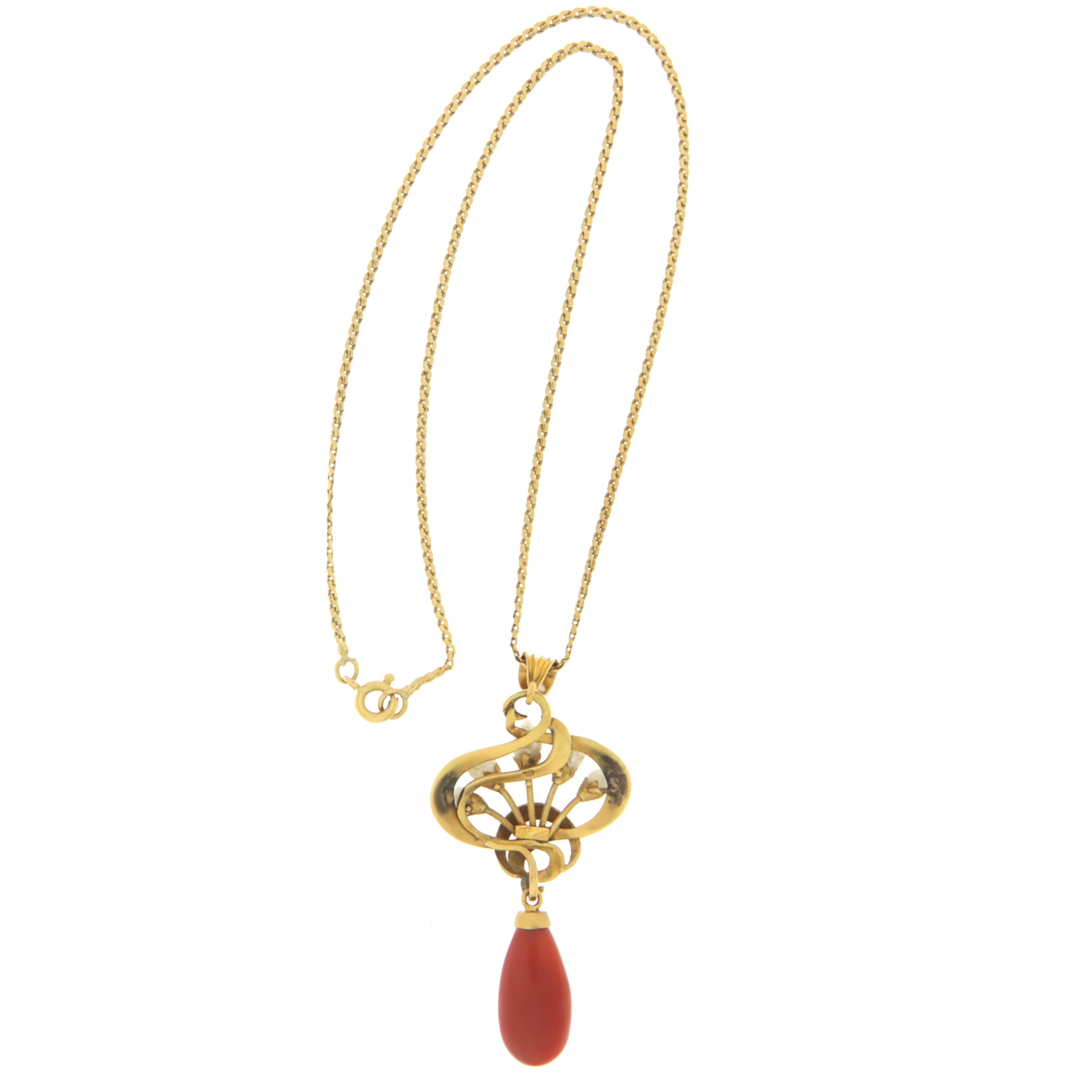 Retro Coral Pearl Yellow Gold 14 Karat Drop Necklace  For Sale