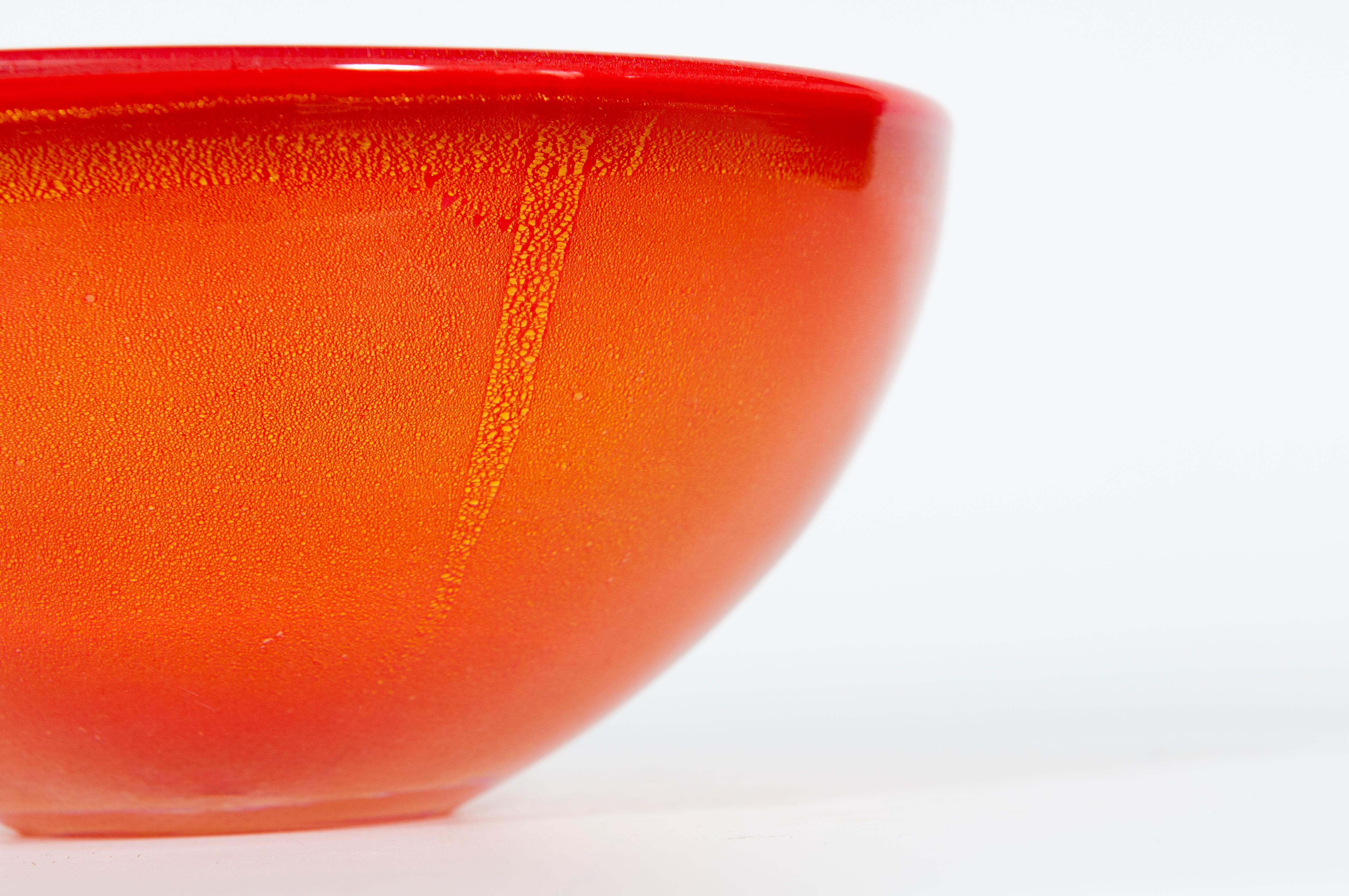 Hand-Crafted Coral Red Murano Glass Bowl with 24-Karat Gold Attributed to Donà, 1990s For Sale