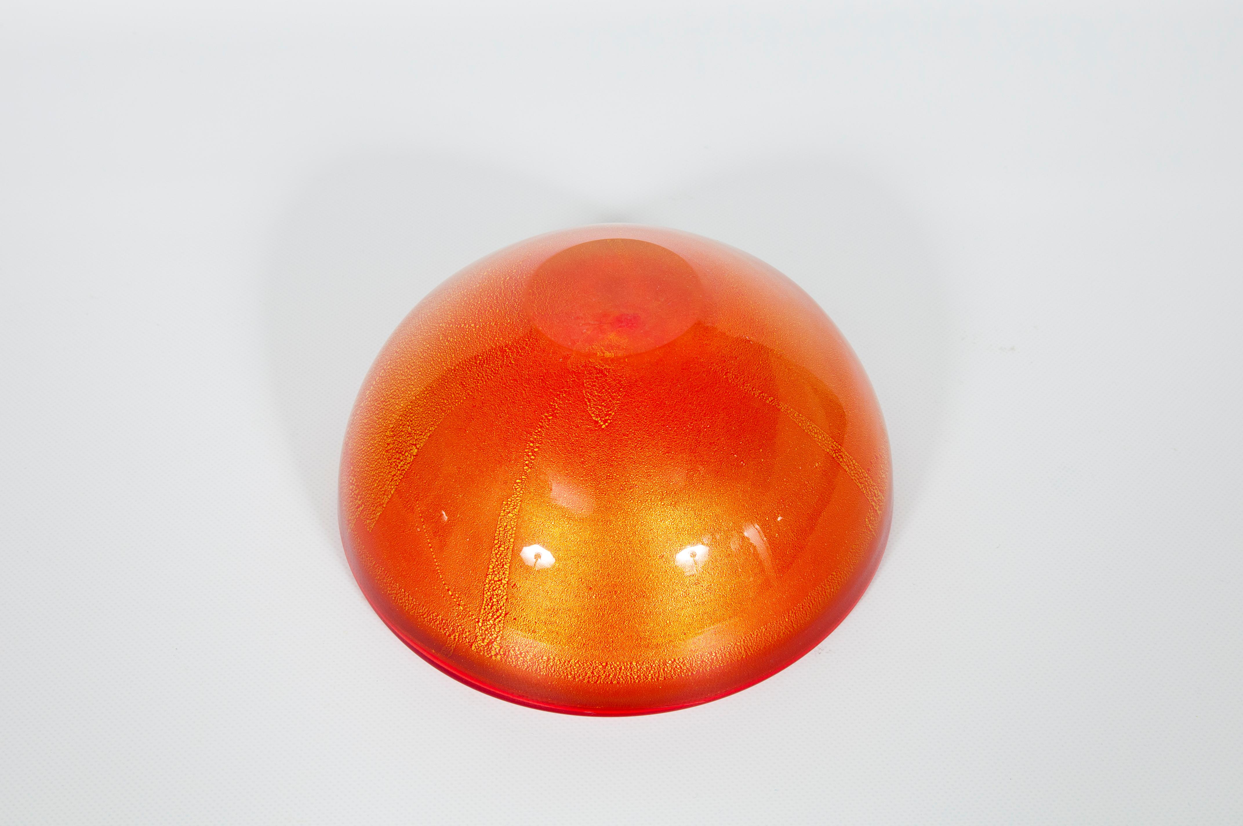 Coral Red Murano Glass Bowl with 24-Karat Gold Attributed to Donà, 1990s For Sale 2
