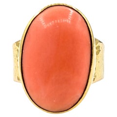 Coral Ring In 18k Yellow Gold