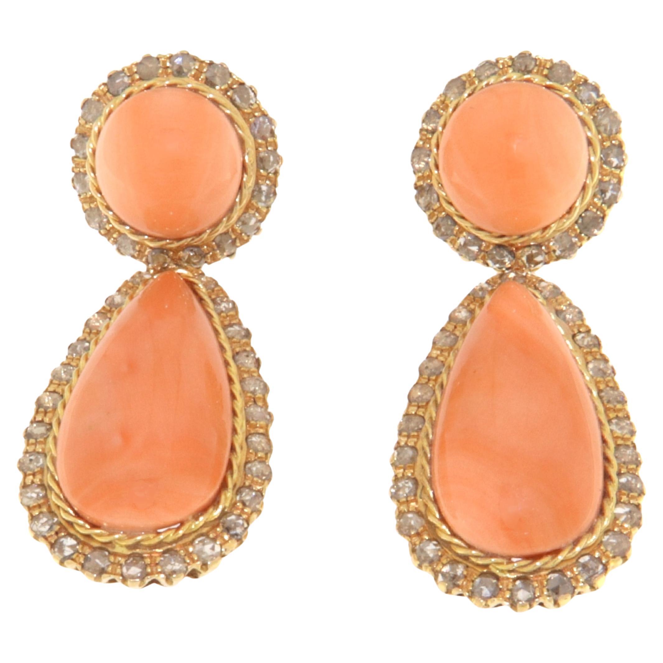 Pendants d'oreilles Coral Rose en or jaune 9 carats en vente