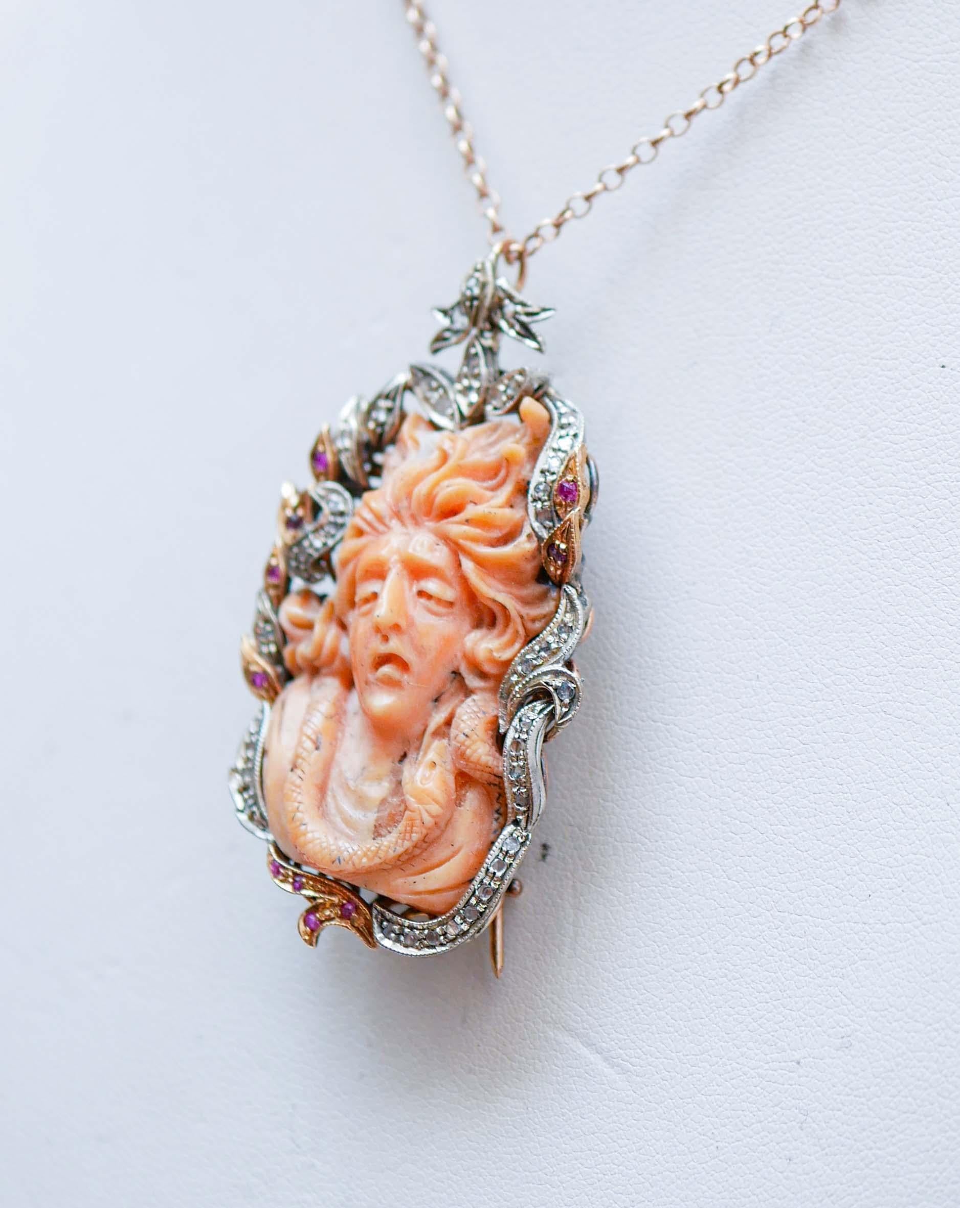 Rétro Broche/pendentif en corail, rubis, diamants et or rose. en vente