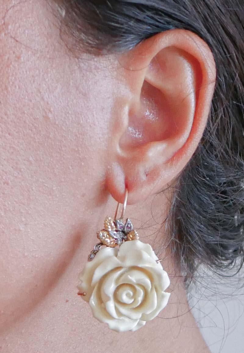 Boucles d'oreilles en corail, rubis, diamants, or rose et argent. Bon état - En vente à Marcianise, Marcianise (CE)