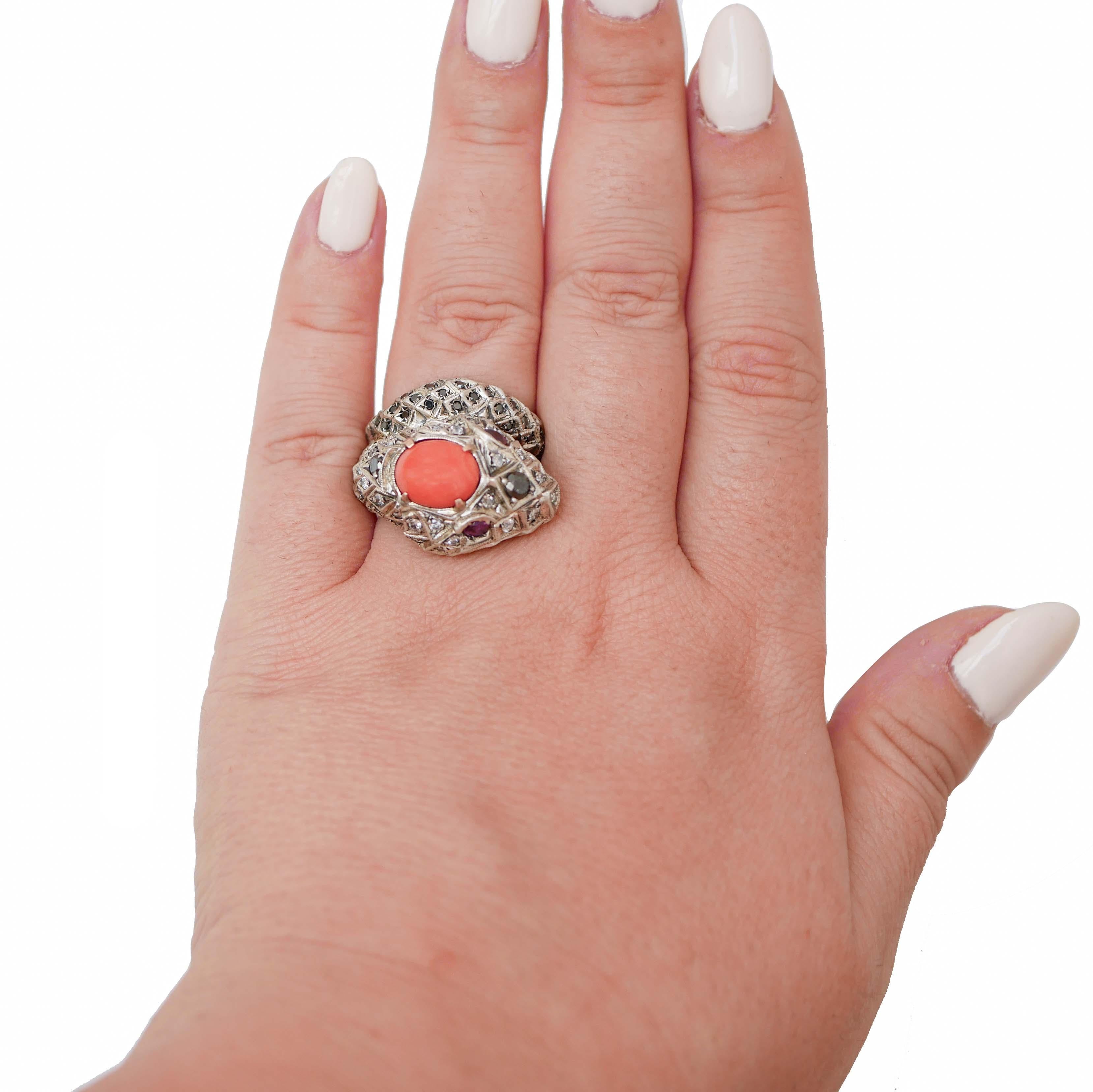 Coral, Rubies, Diamonds, Rose Gold and Silver Snake Ring. In Good Condition For Sale In Marcianise, Marcianise (CE)