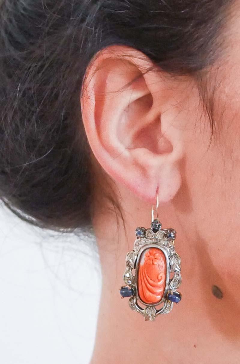 Orecchini in corallo, zaffiri, diamanti, oro rosa 14 carati e argento. In condizioni buone in vendita a Marcianise, Marcianise (CE)