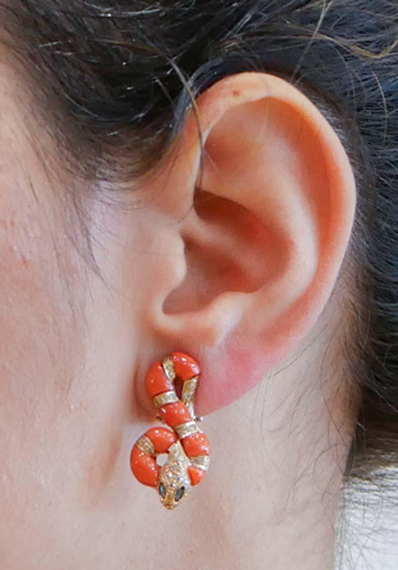 Coral, Sapphires, Diamonds, 14 Karat Rose Gold Snake Earrings. In Good Condition In Marcianise, Marcianise (CE)