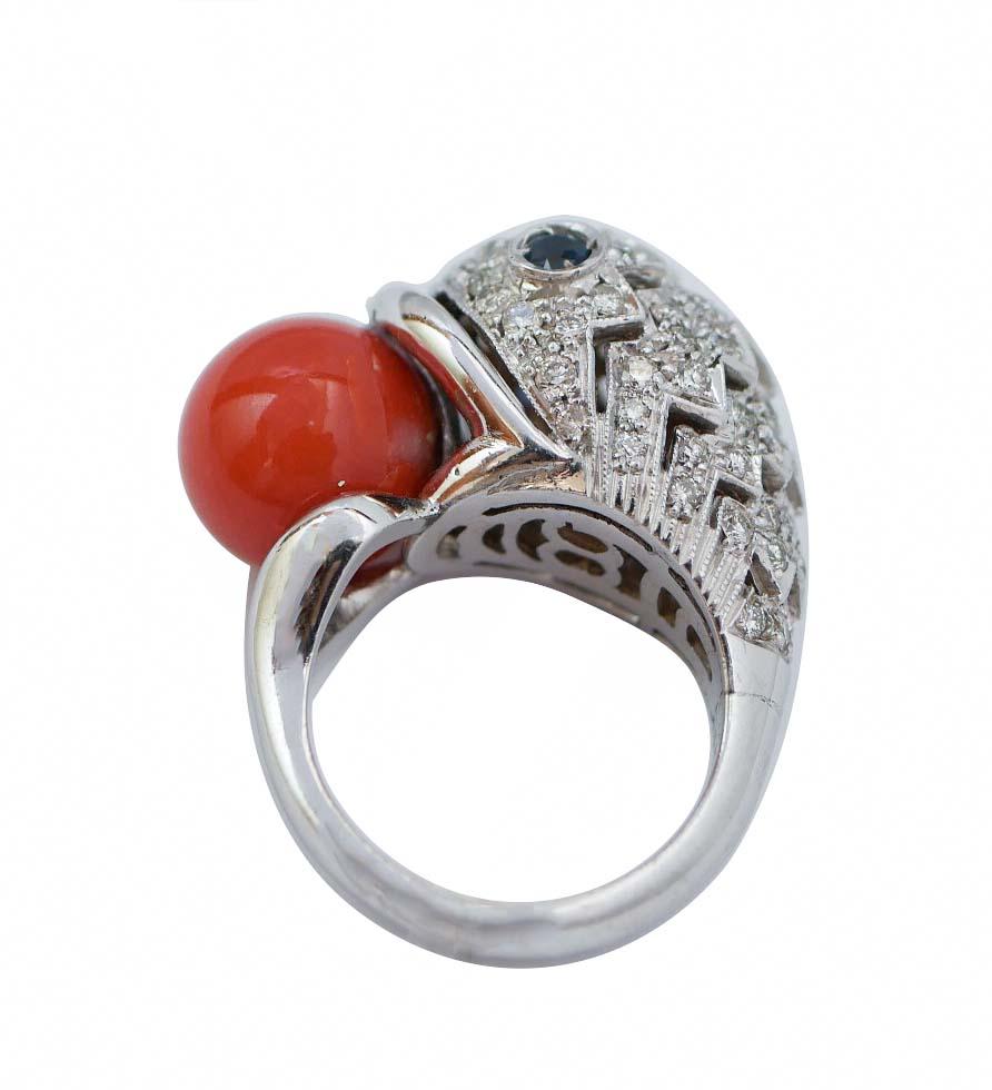 Rétro Corail, saphirs, diamants, bague poisson en or blanc 14 carats. en vente