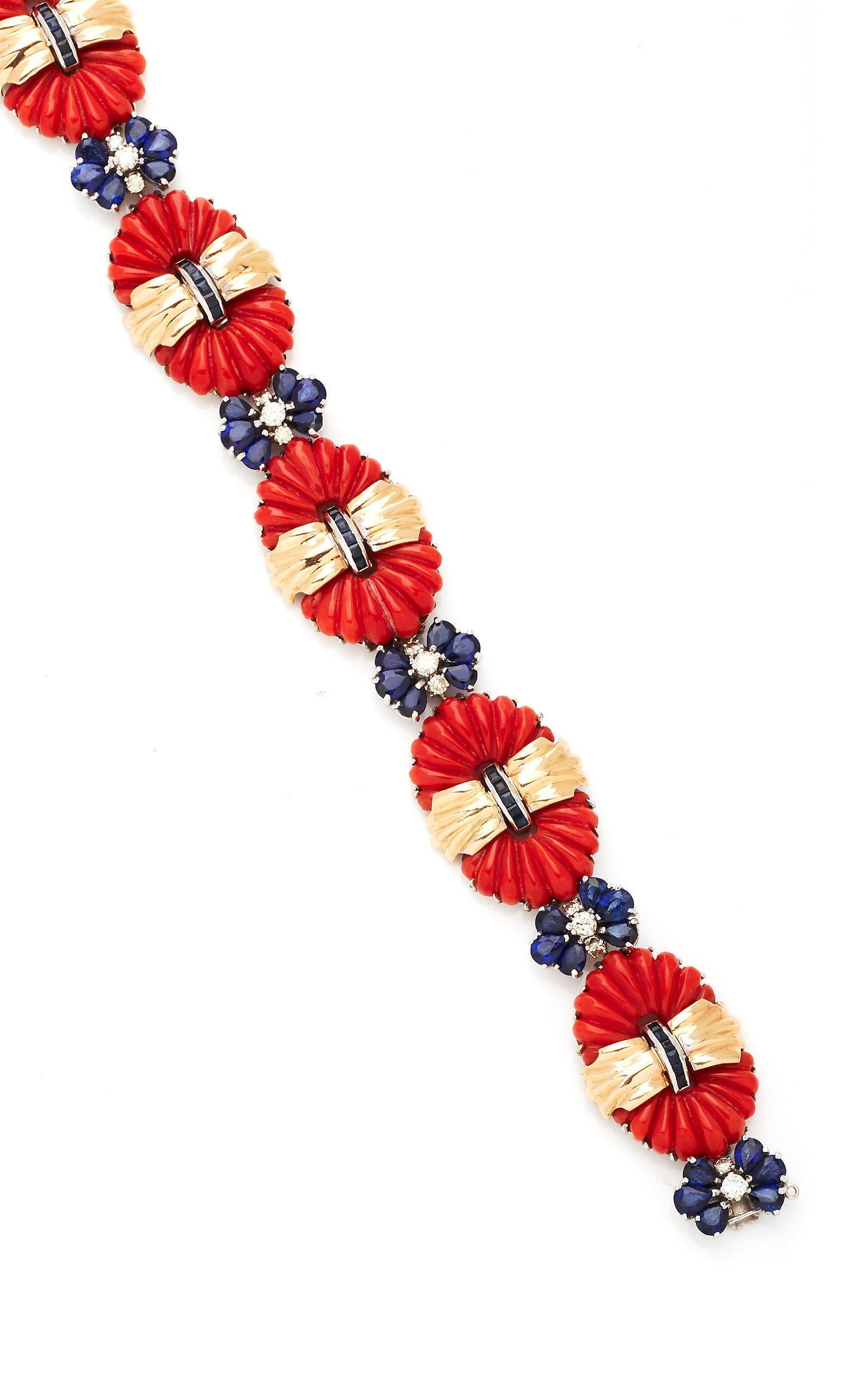 Coral Sapphires Diamonds Bracelet In Good Condition For Sale In New York, NY